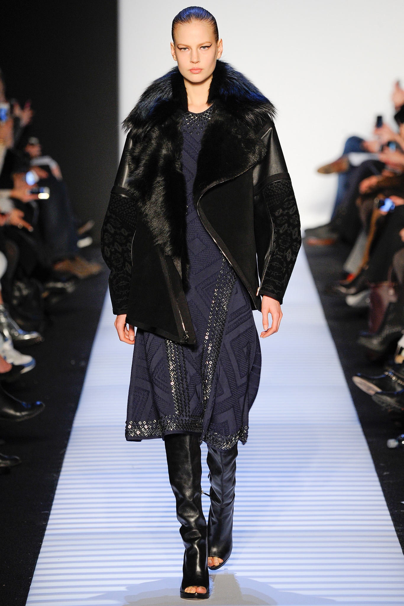 Hervé Léger by Max Azria F/W 14 Look 22