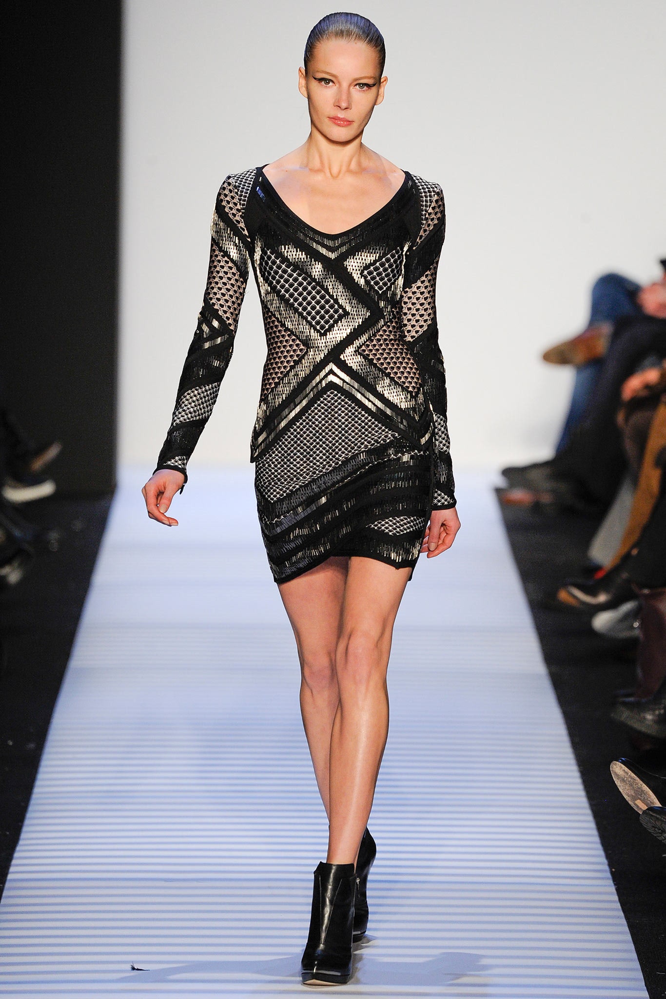 Hervé Léger by Max Azria F/W 14 Look 27