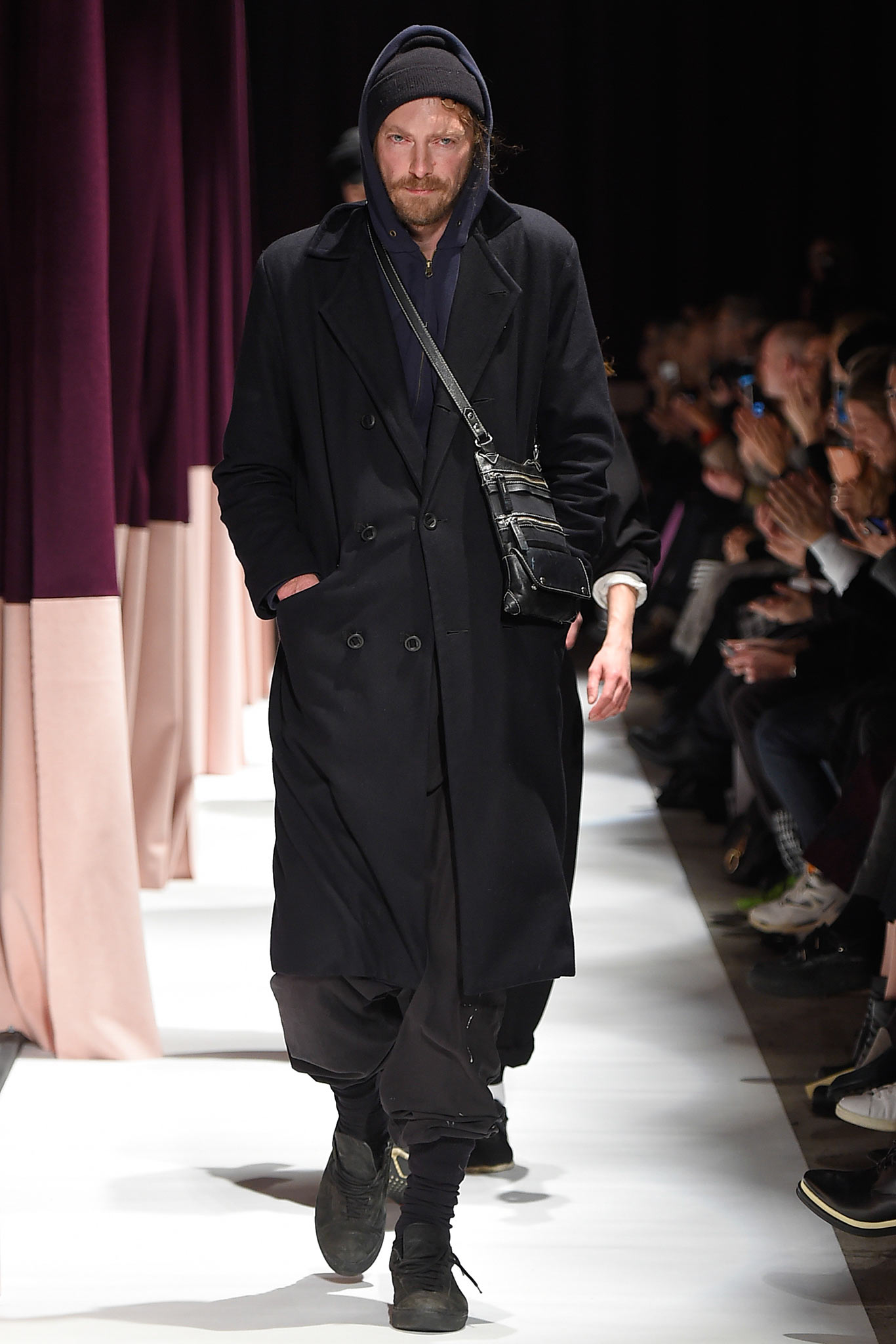 Henrik Vibskov Copenhagen F/W 15 Look 1