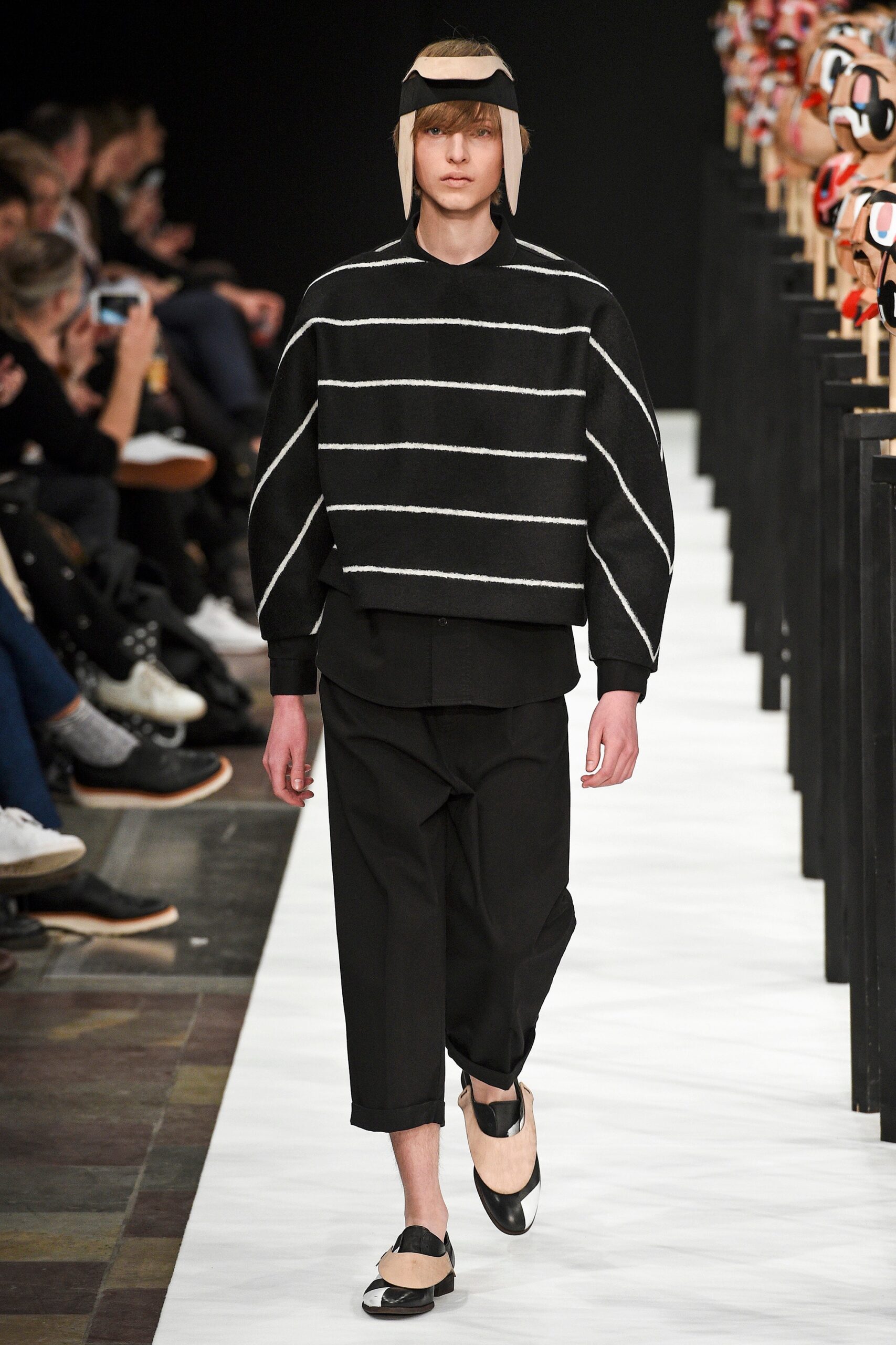 Henrik Vibskov Copenhagen F/W 16 Look 3