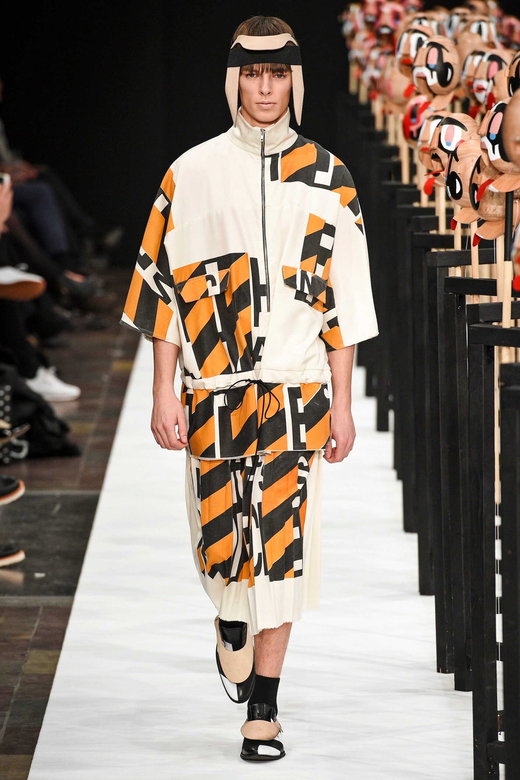 Henrik Vibskov Copenhagen F/W 16 Look 25