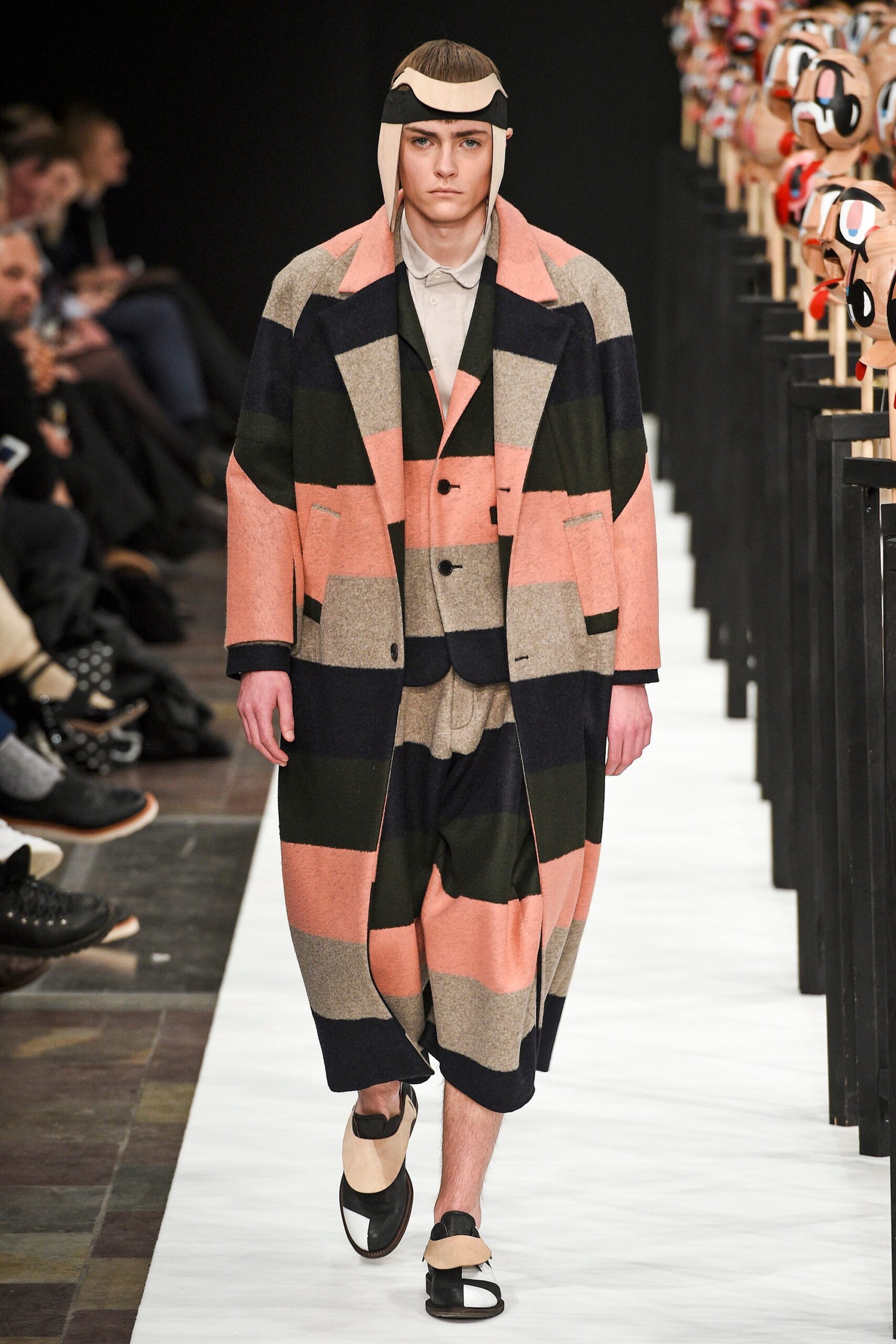 Henrik Vibskov Copenhagen F/W 16 Look 37