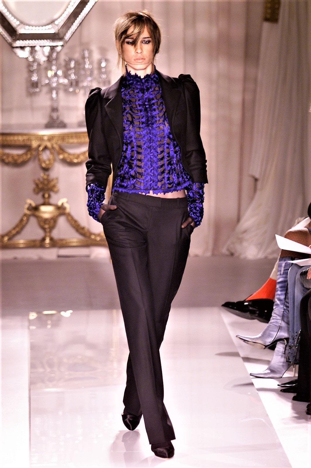 Givenchy F/W 01 Couture Look 6