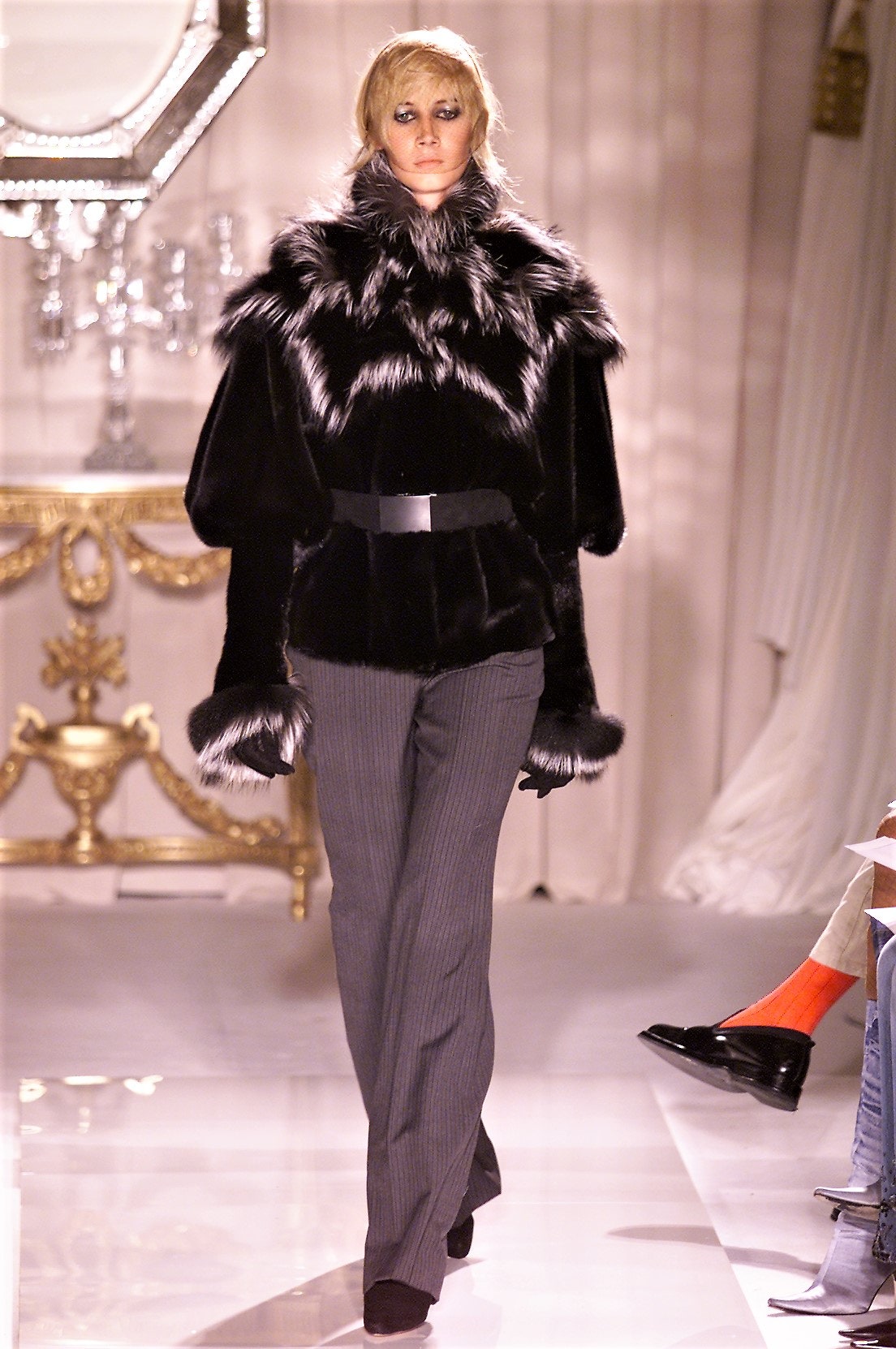 Givenchy F/W 01 Couture Look 21