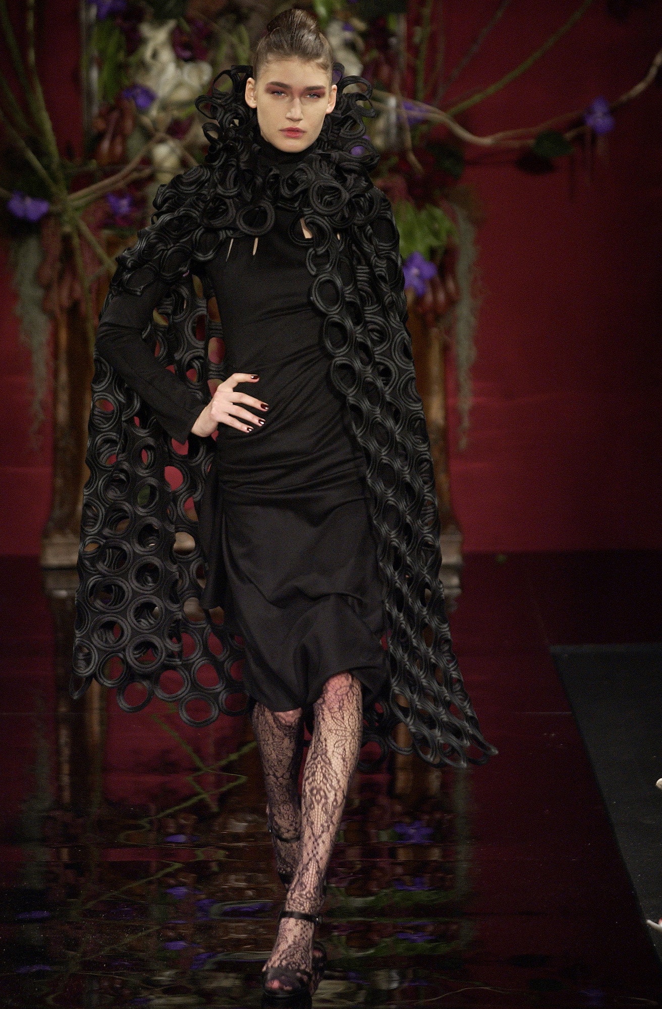 Givenchy F/W 03 Couture Look 12