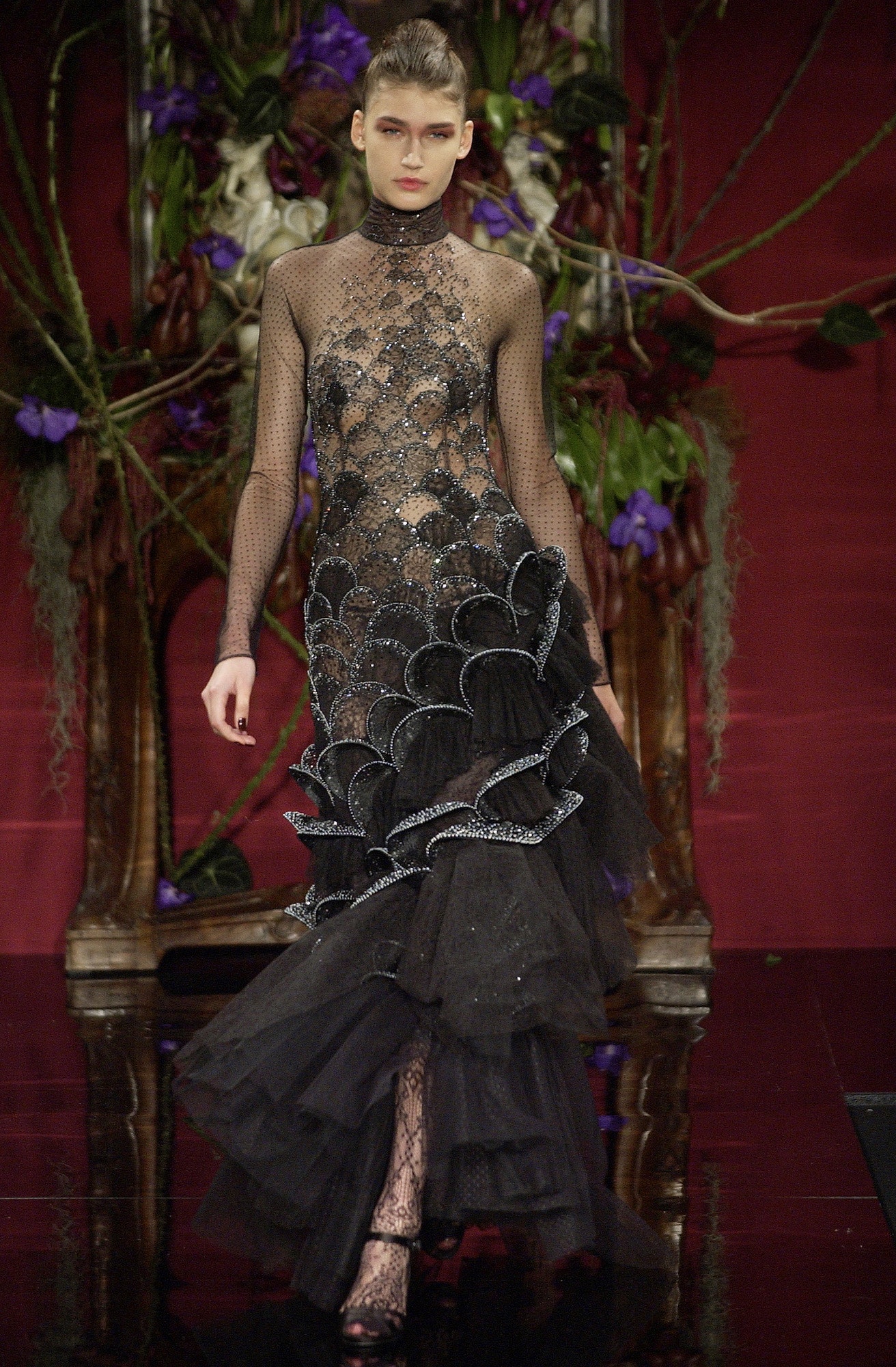 Givenchy F/W 03 Couture Look 31