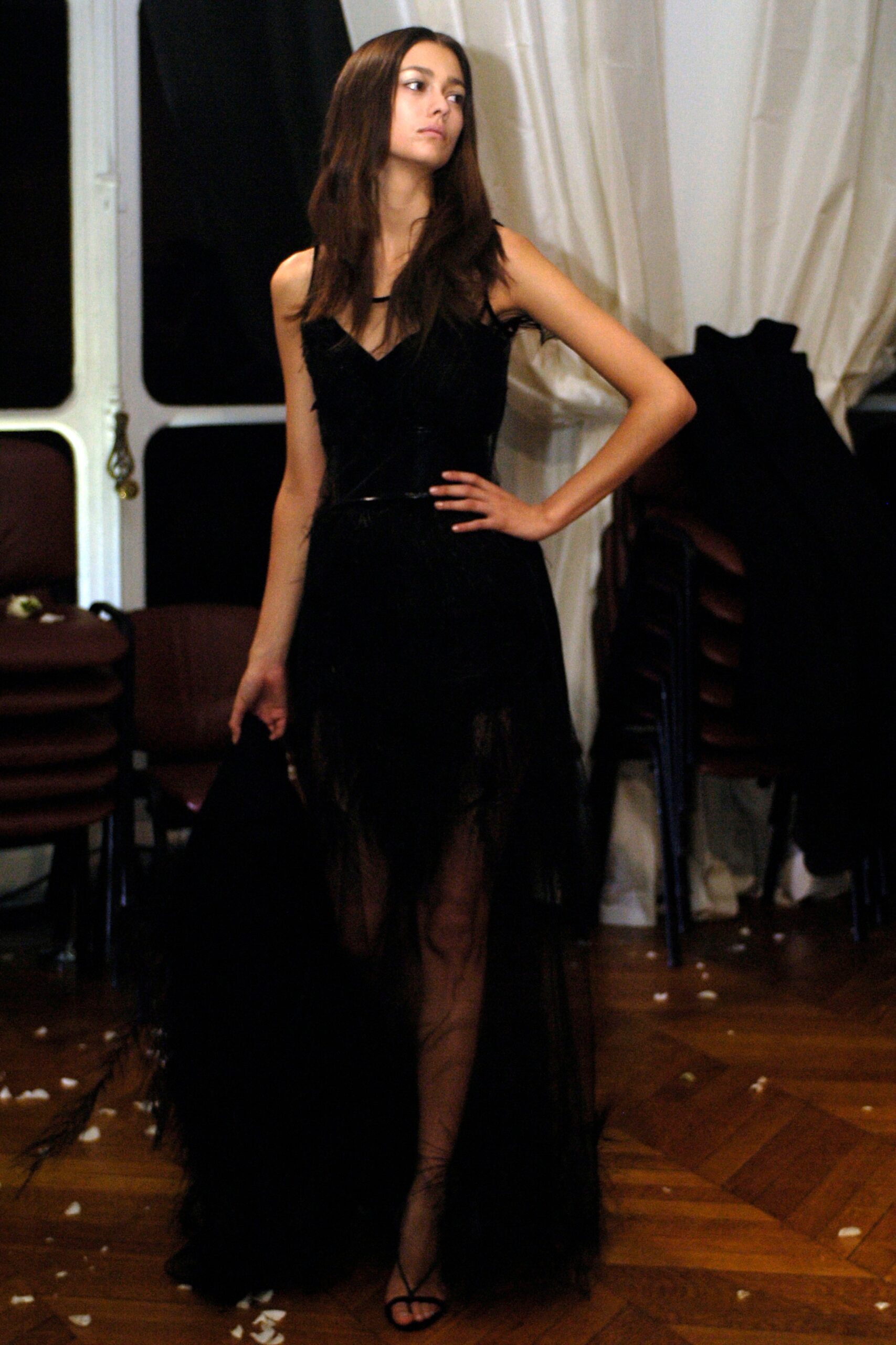 Givenchy F/W 05 Couture Look 13