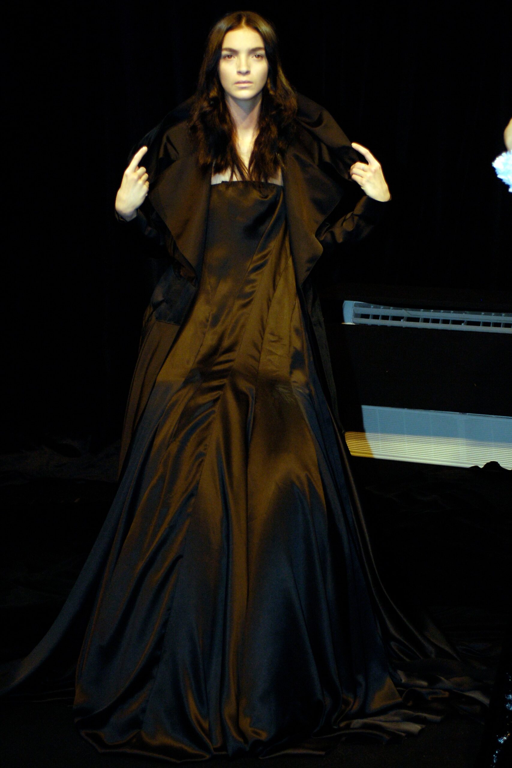 Givenchy F/W 05 Couture Look 22