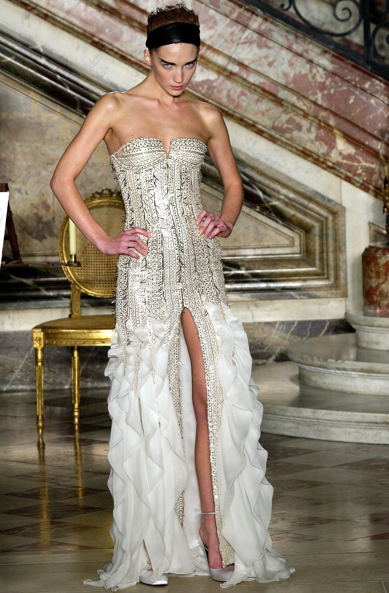 Givenchy S/S 03 Couture Look 28