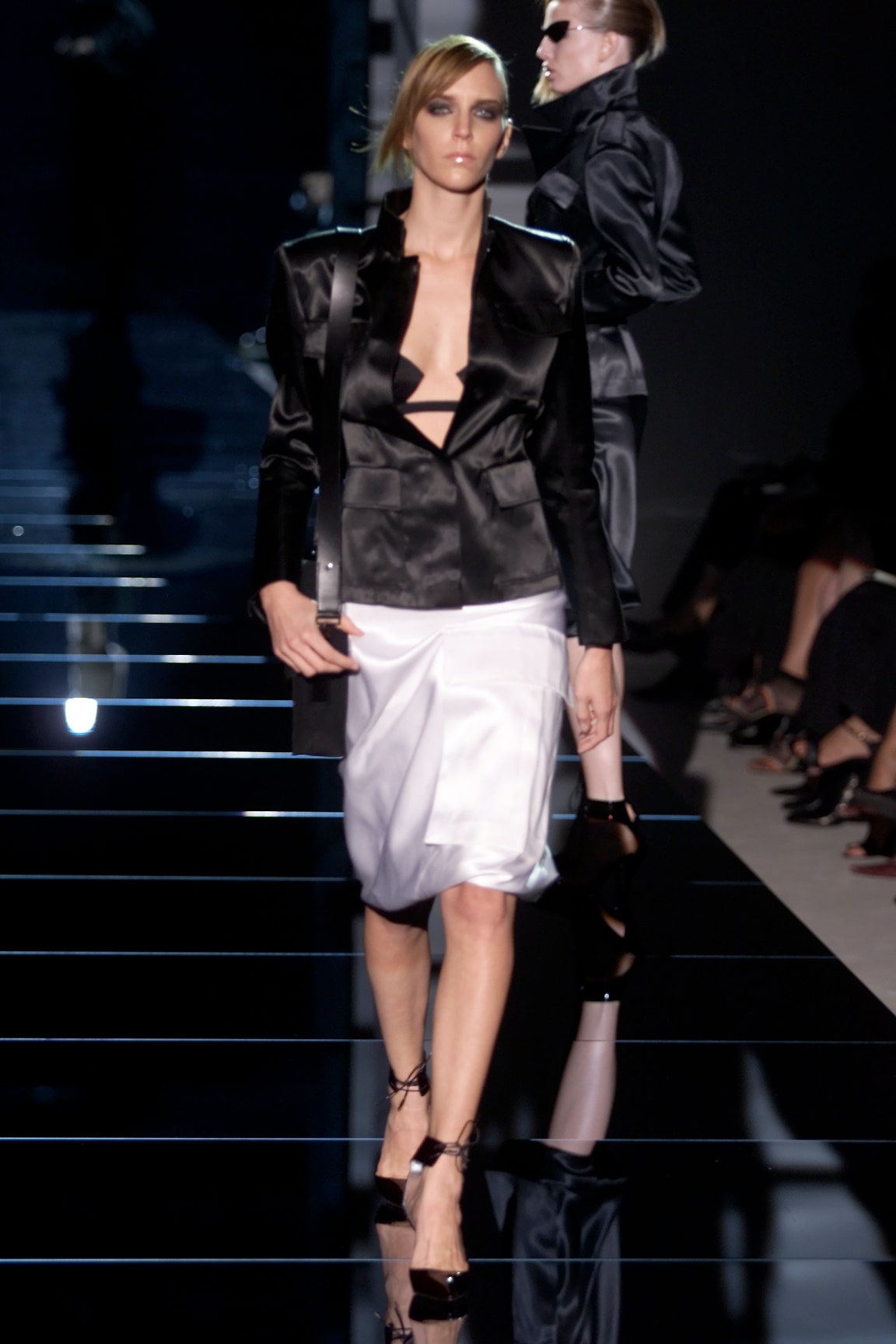 Gucci S/S 01 Look 15