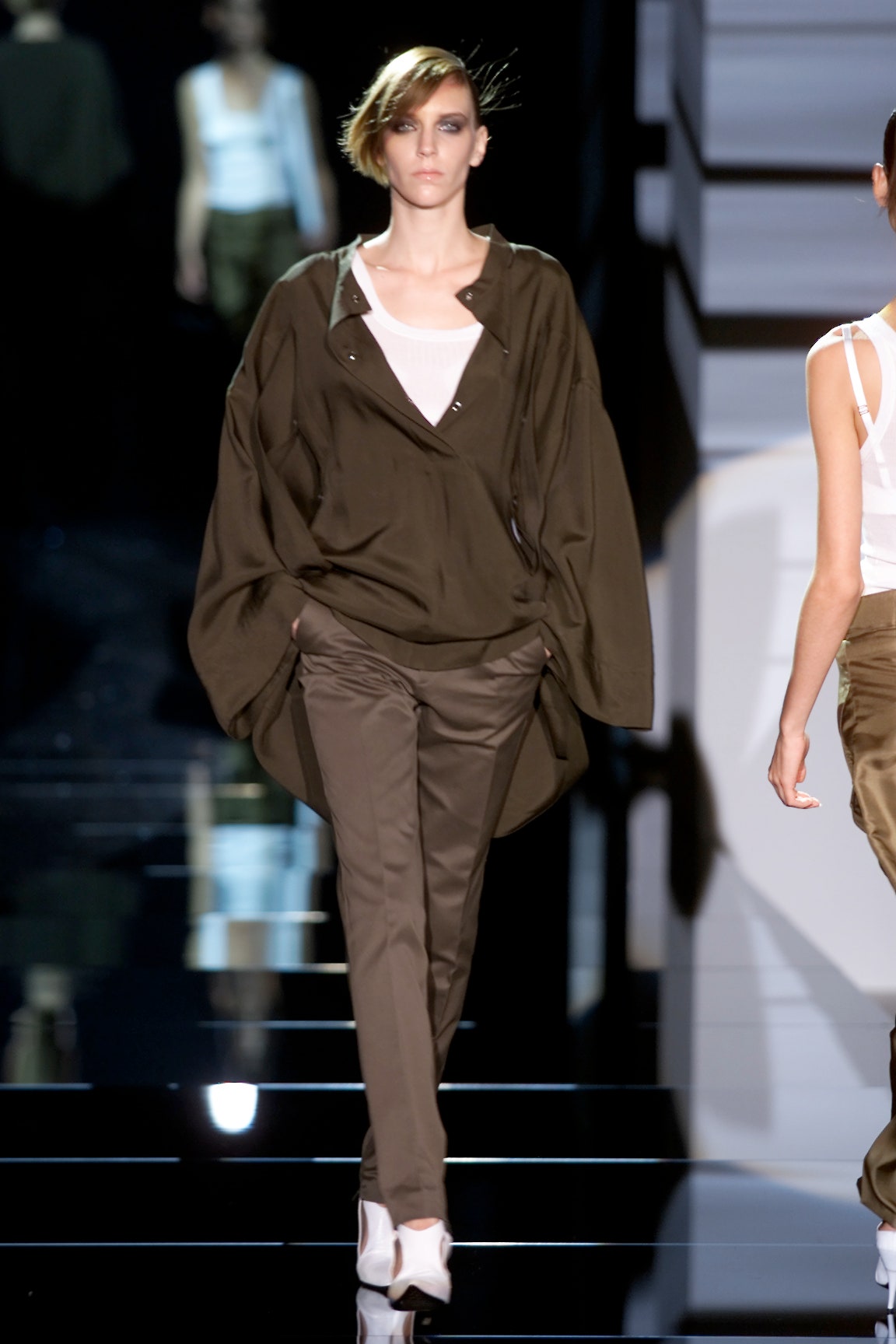 Gucci S/S 01 Look 30