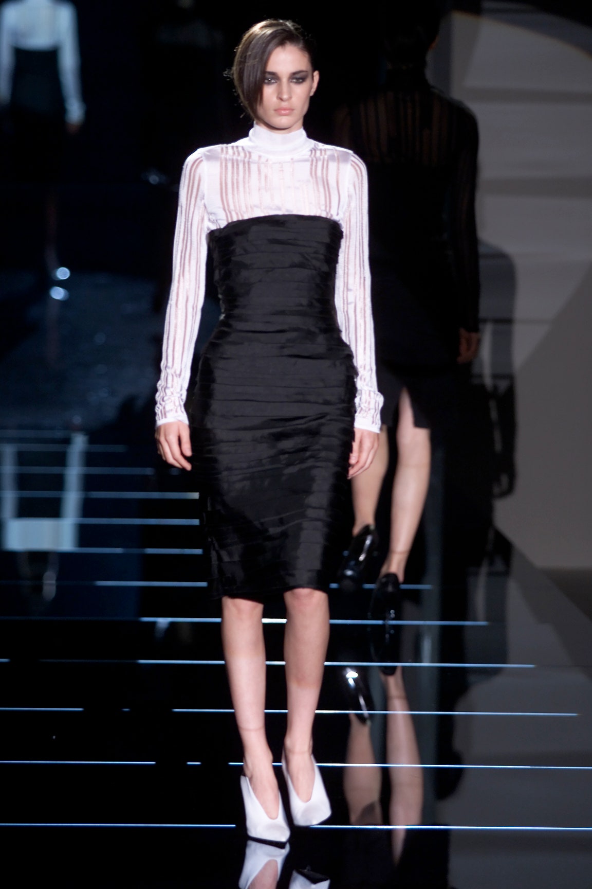 Gucci S/S 01 Look 39