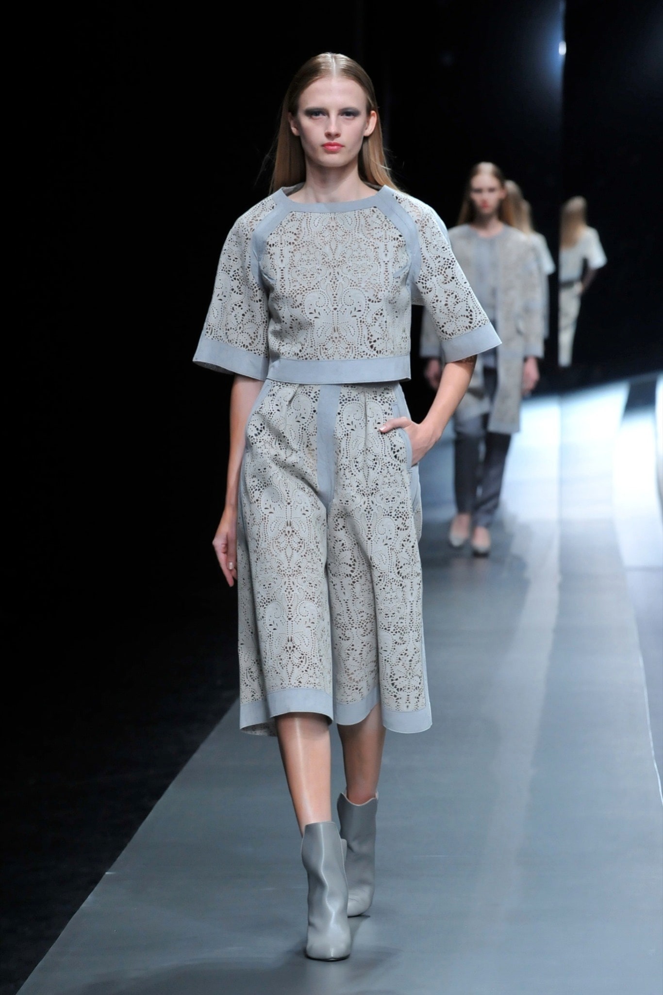 Hanae Mori Manuscrit Tokyo Fall 2015