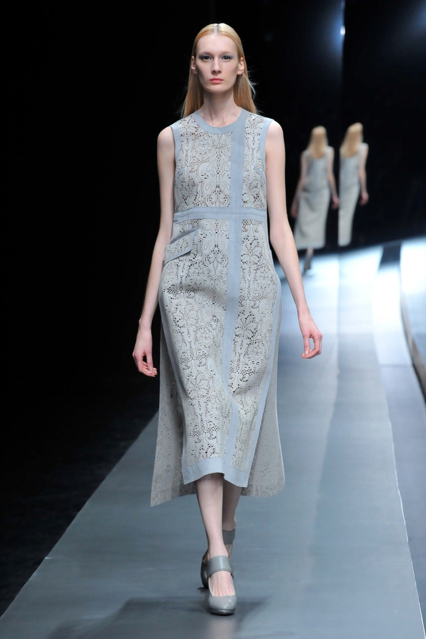 Hanae Mori Manuscrit Tokyo F/W 15 Look 3