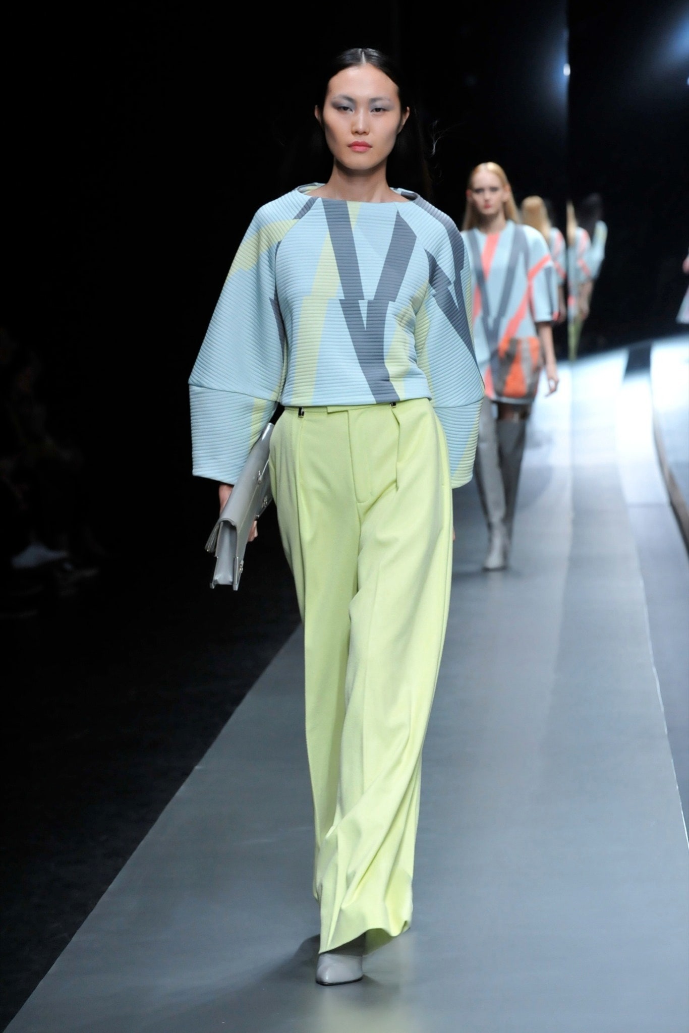 Hanae Mori Manuscrit Tokyo F/W 15 Look 32