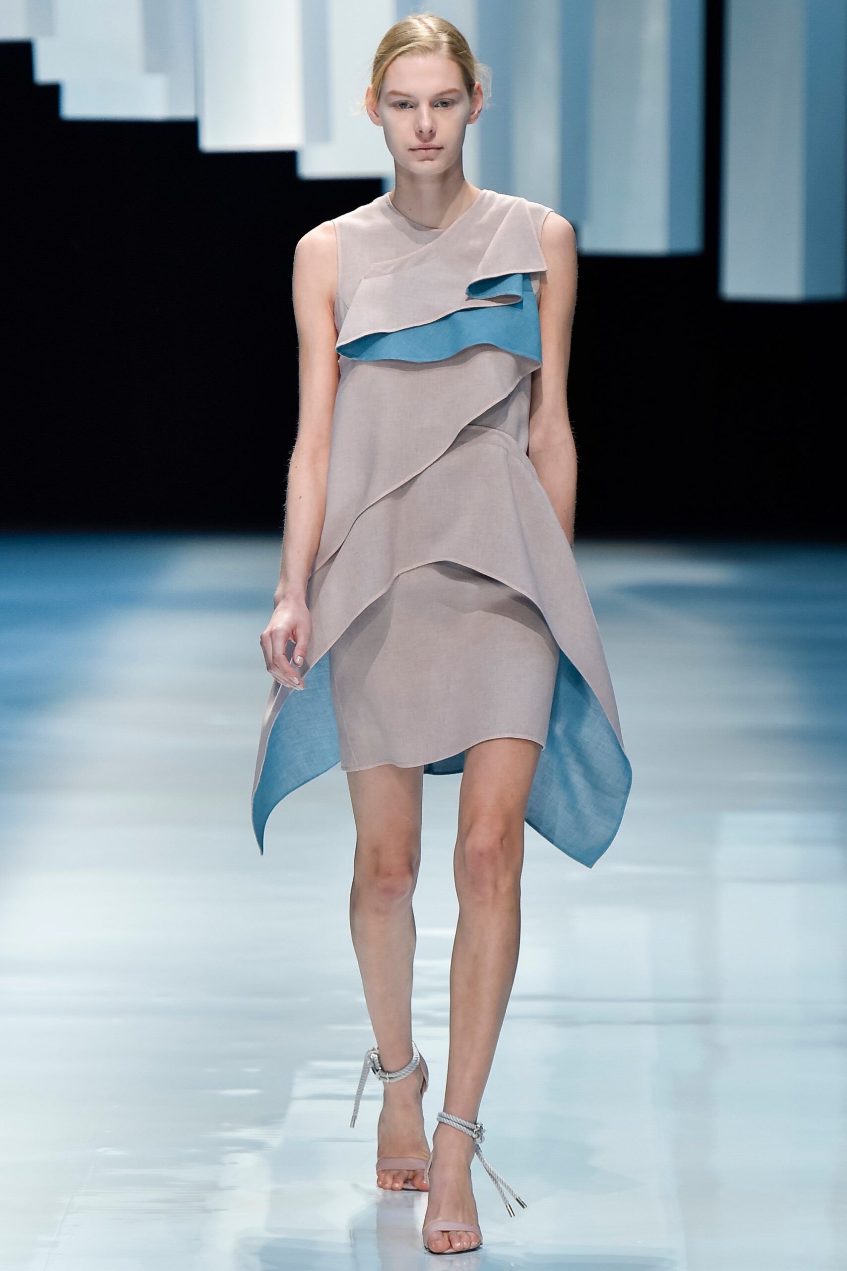 Hanae Mori Manuscrit Tokyo S/S 16 Look 18