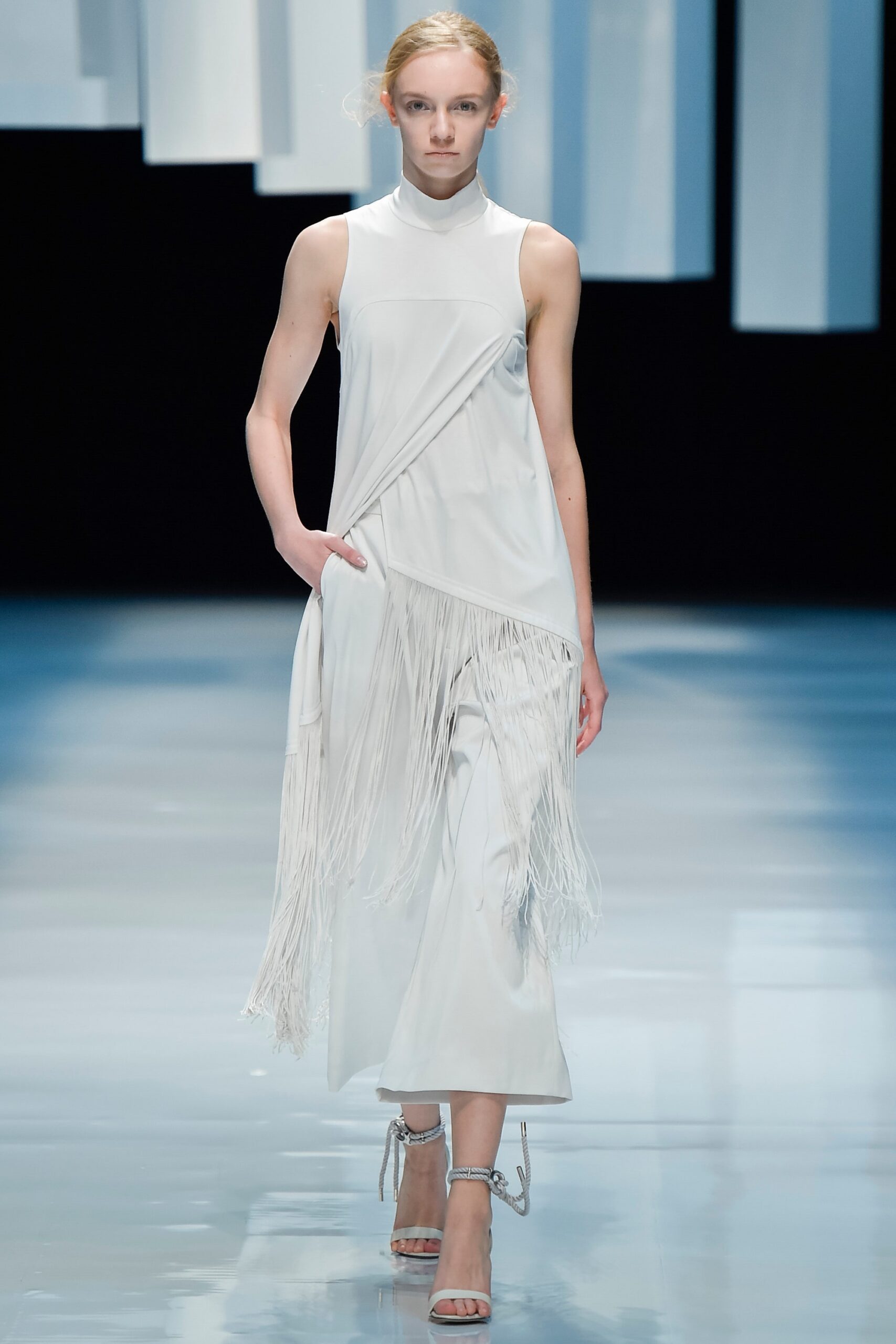 Hanae Mori Manuscrit Tokyo S/S 16 Look 49