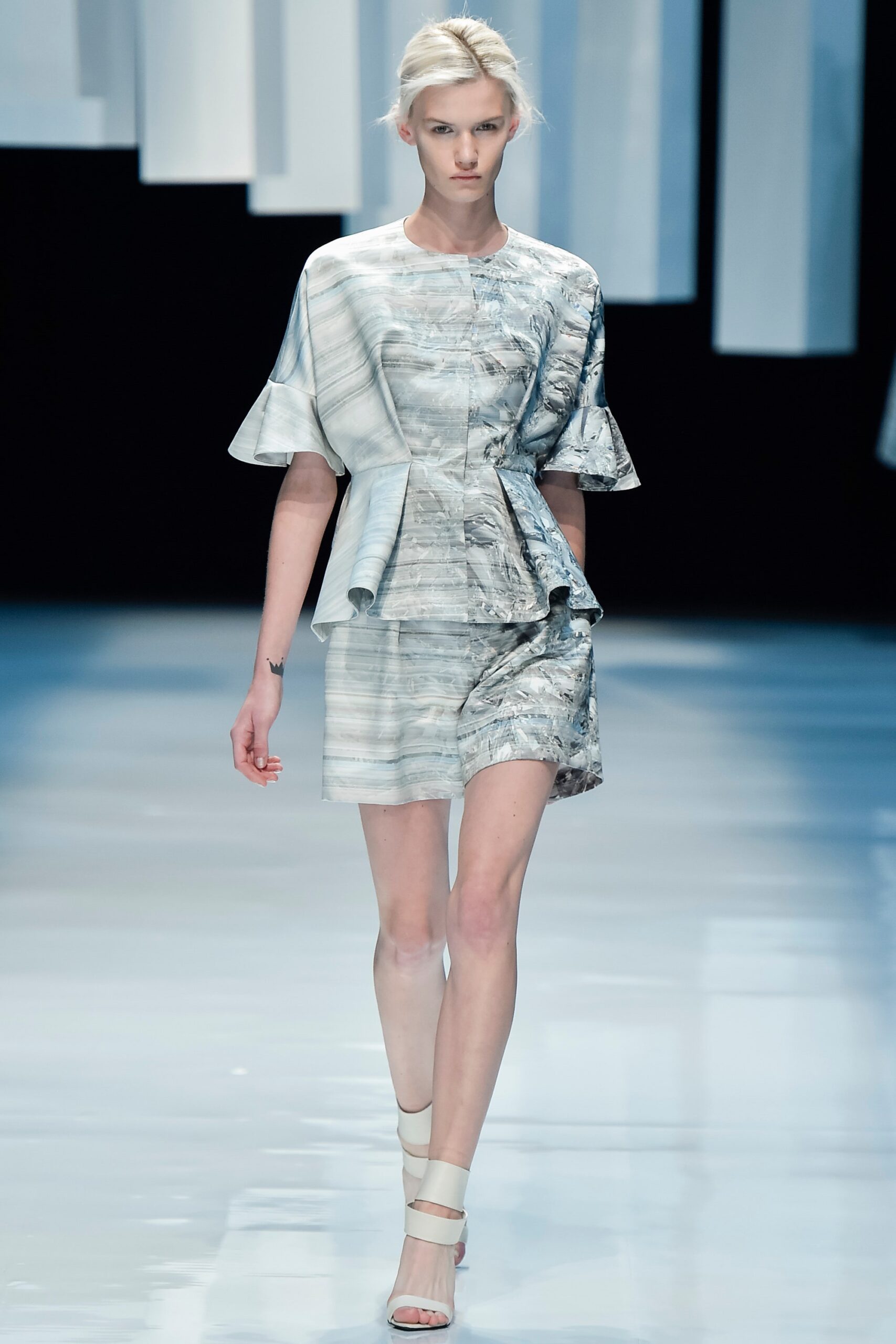 Hanae Mori Manuscrit Tokyo S/S 16 Look 55
