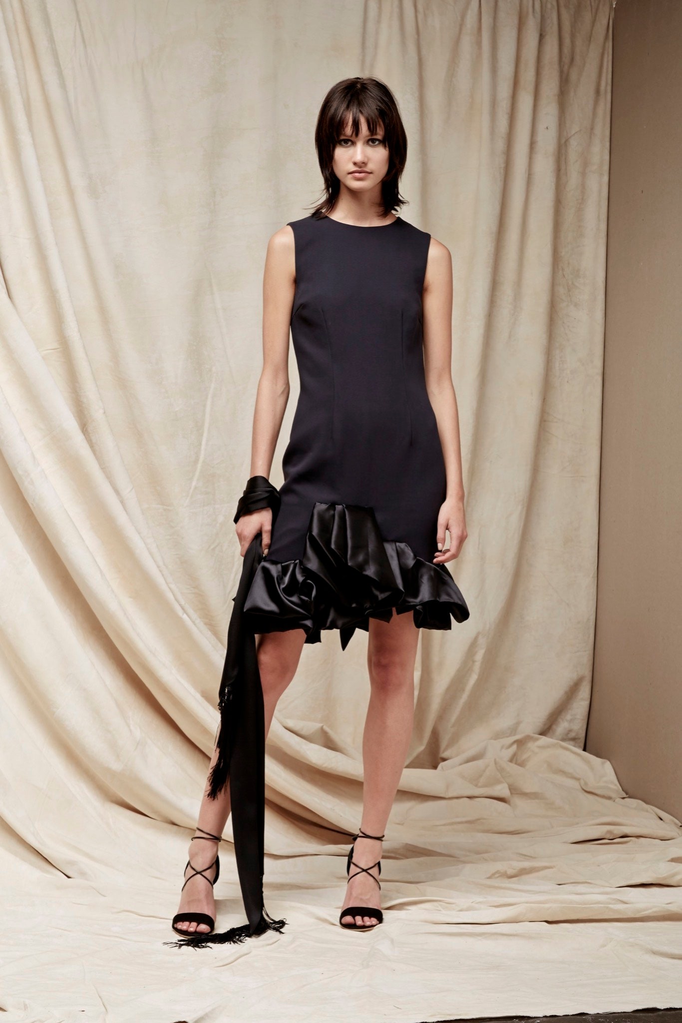 Hellessy Resort 16 Look 14