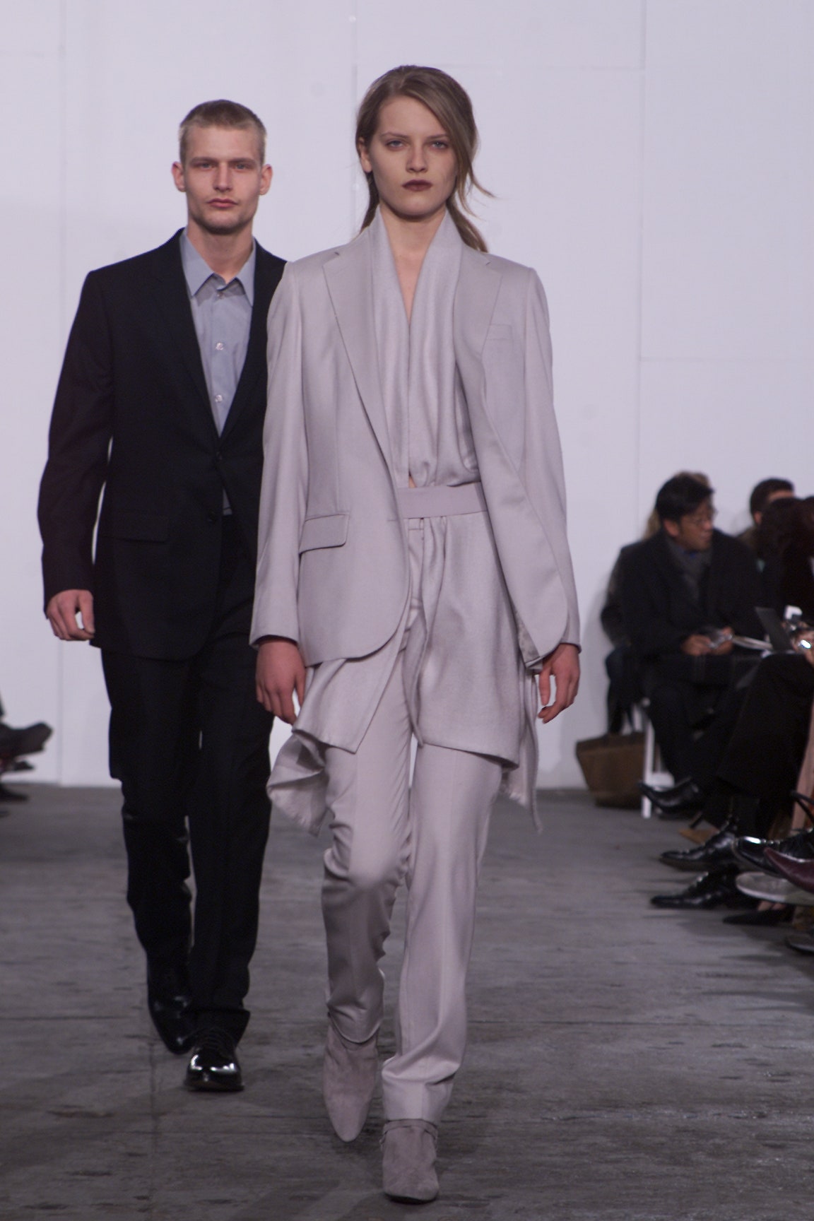 Helmut Lang F/W 01 Look 29