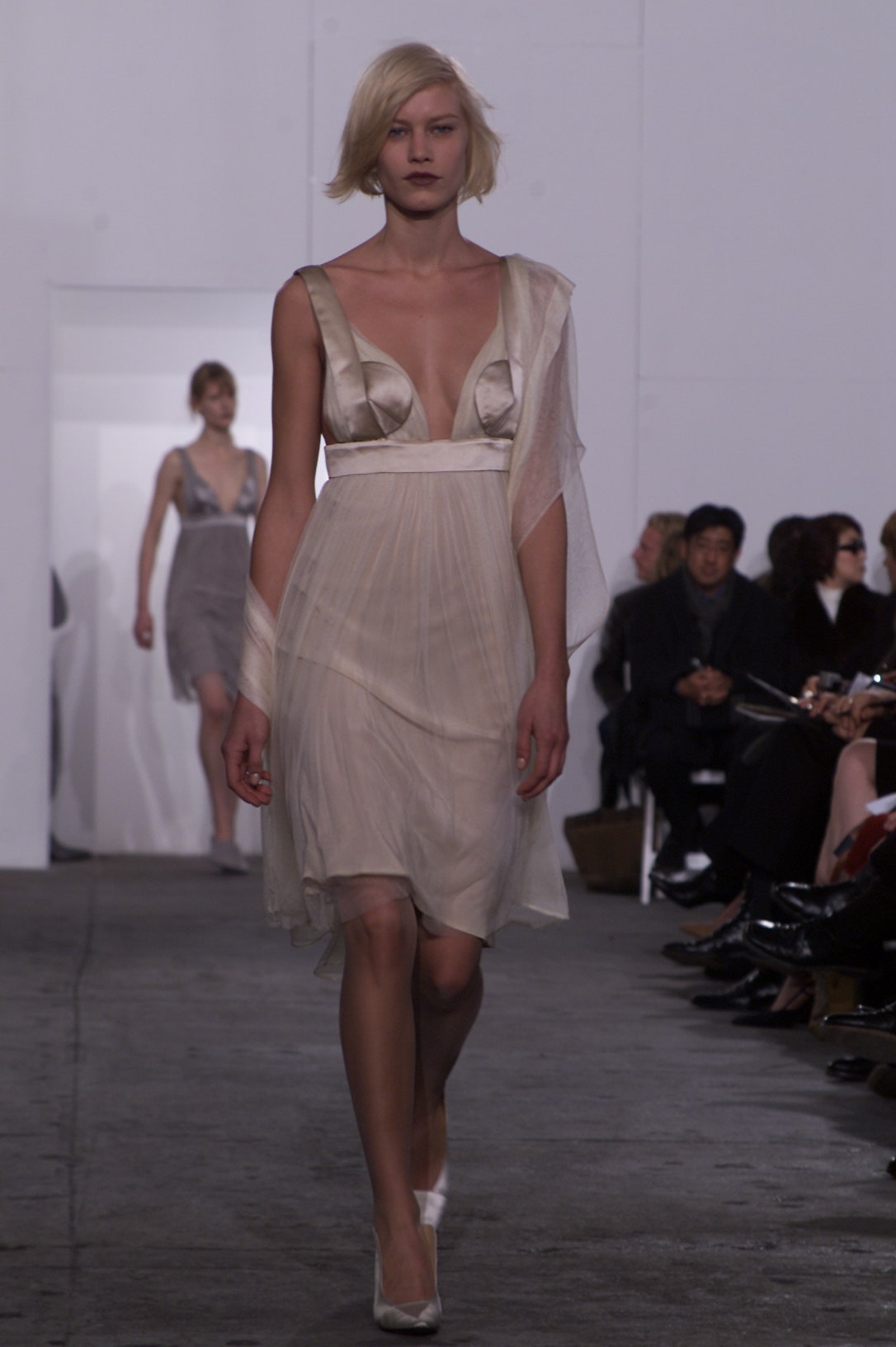 Helmut Lang F/W 01 Look 82