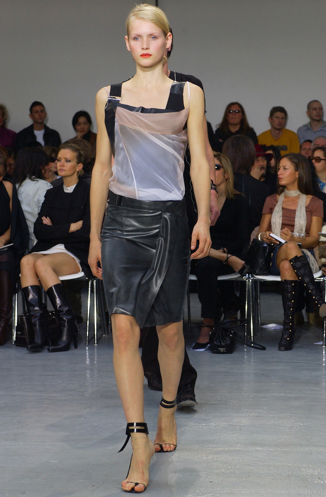 Helmut Lang S/S 03 Look 32