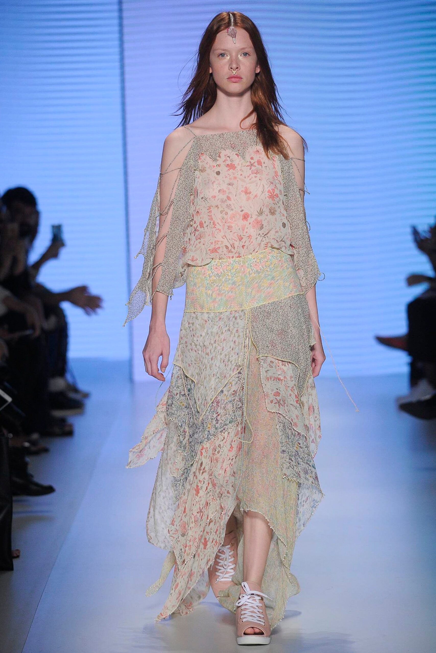Helô Rocha Resort 17 Look 4