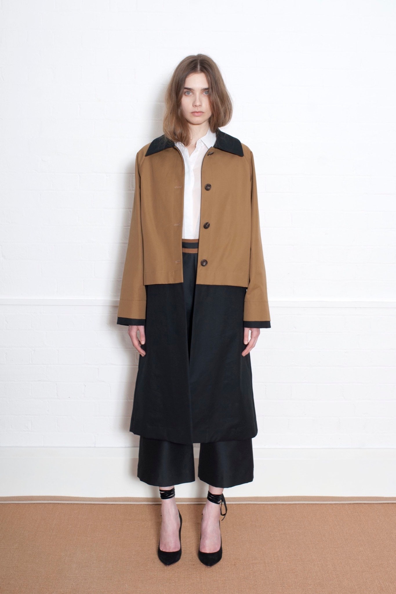 Isa Arfen Resort 16 Look 4