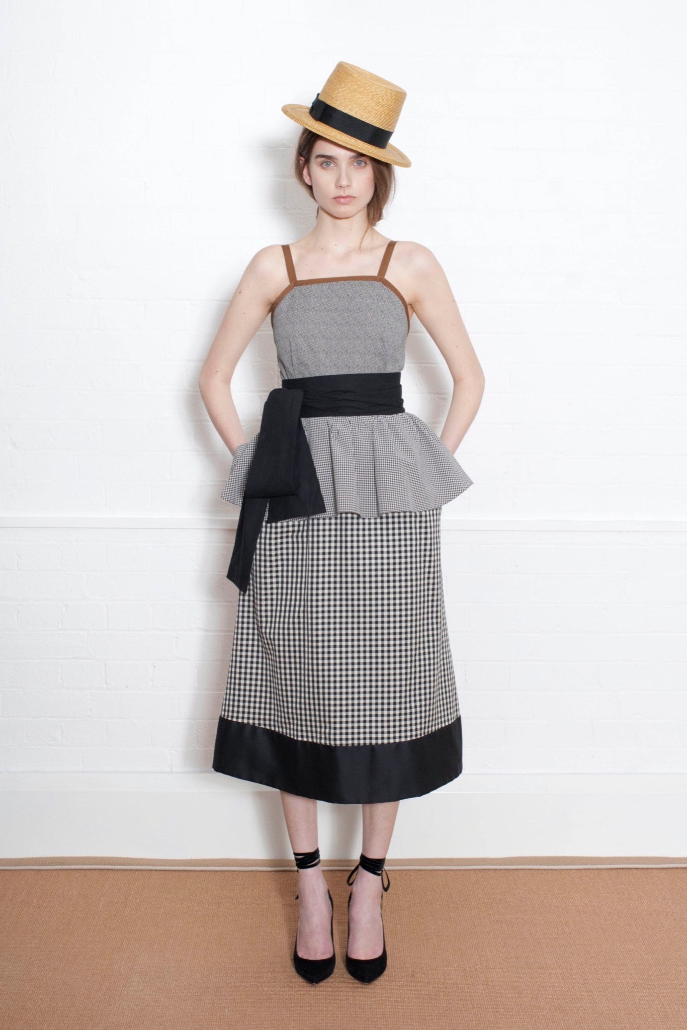 Isa Arfen Resort 16 Look 6