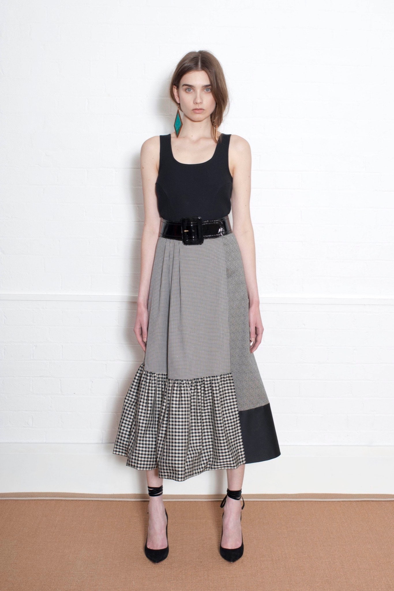 Isa Arfen Resort 16 Look 7