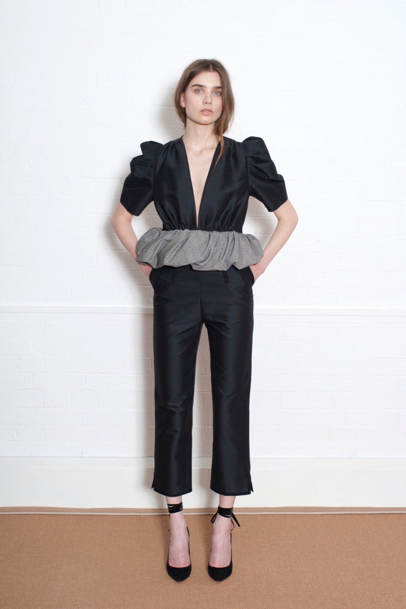 Isa Arfen Resort 16 Look 8