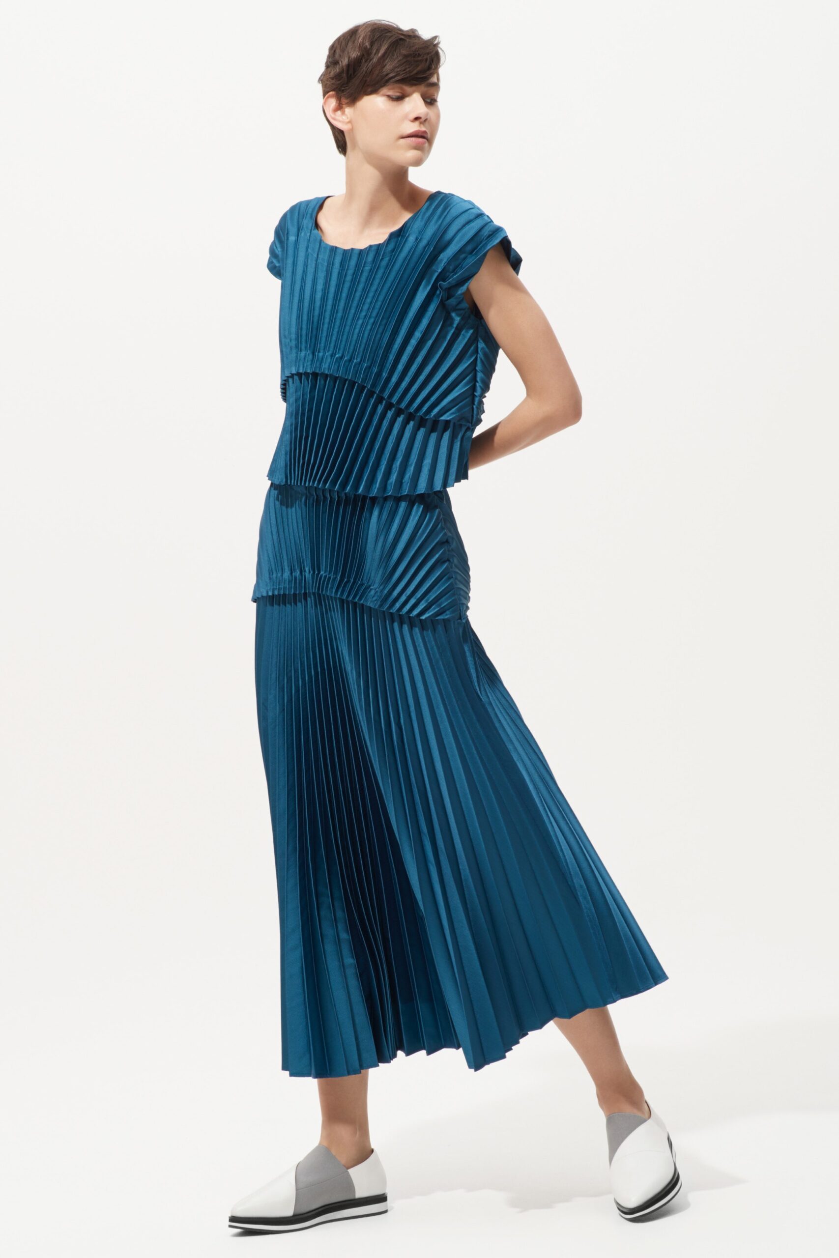 Issey Miyake Resort 19 Look 2