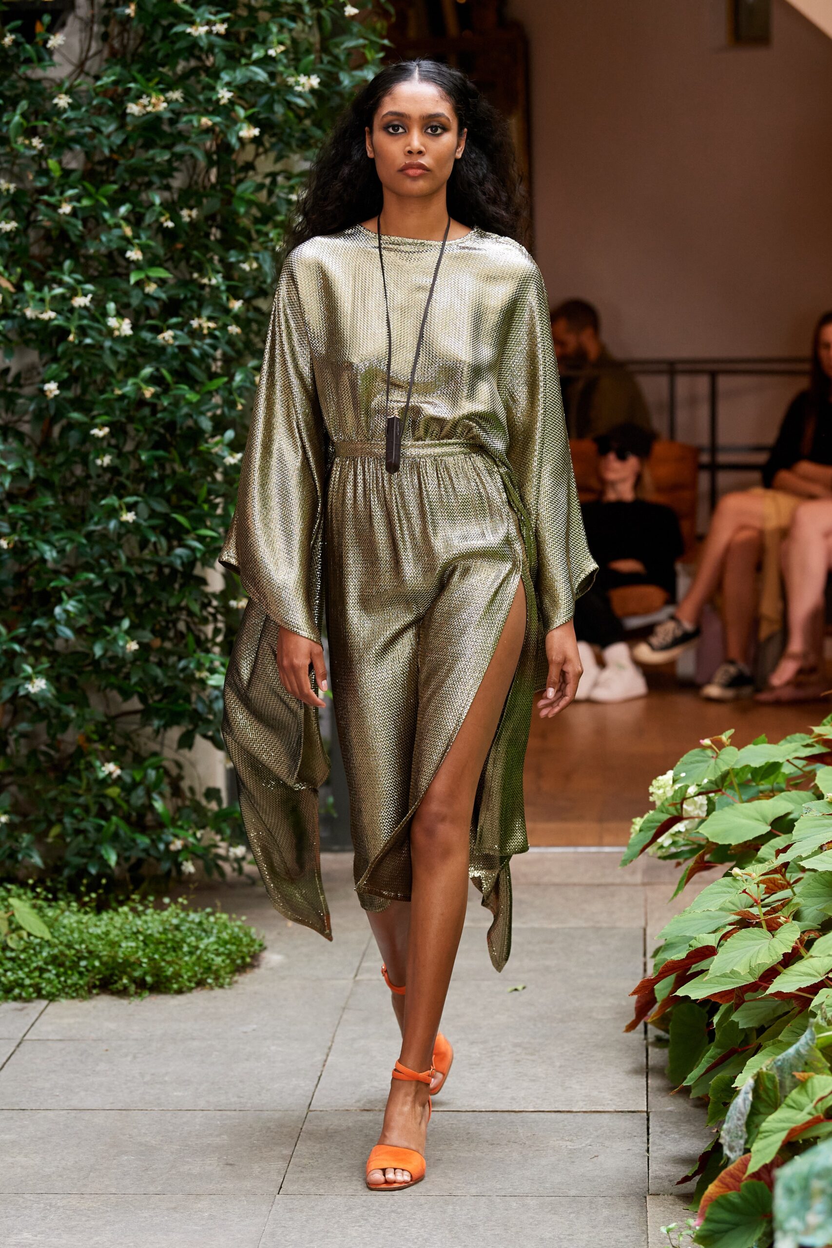 Julie de Libran F/W 22 Couture Look 3