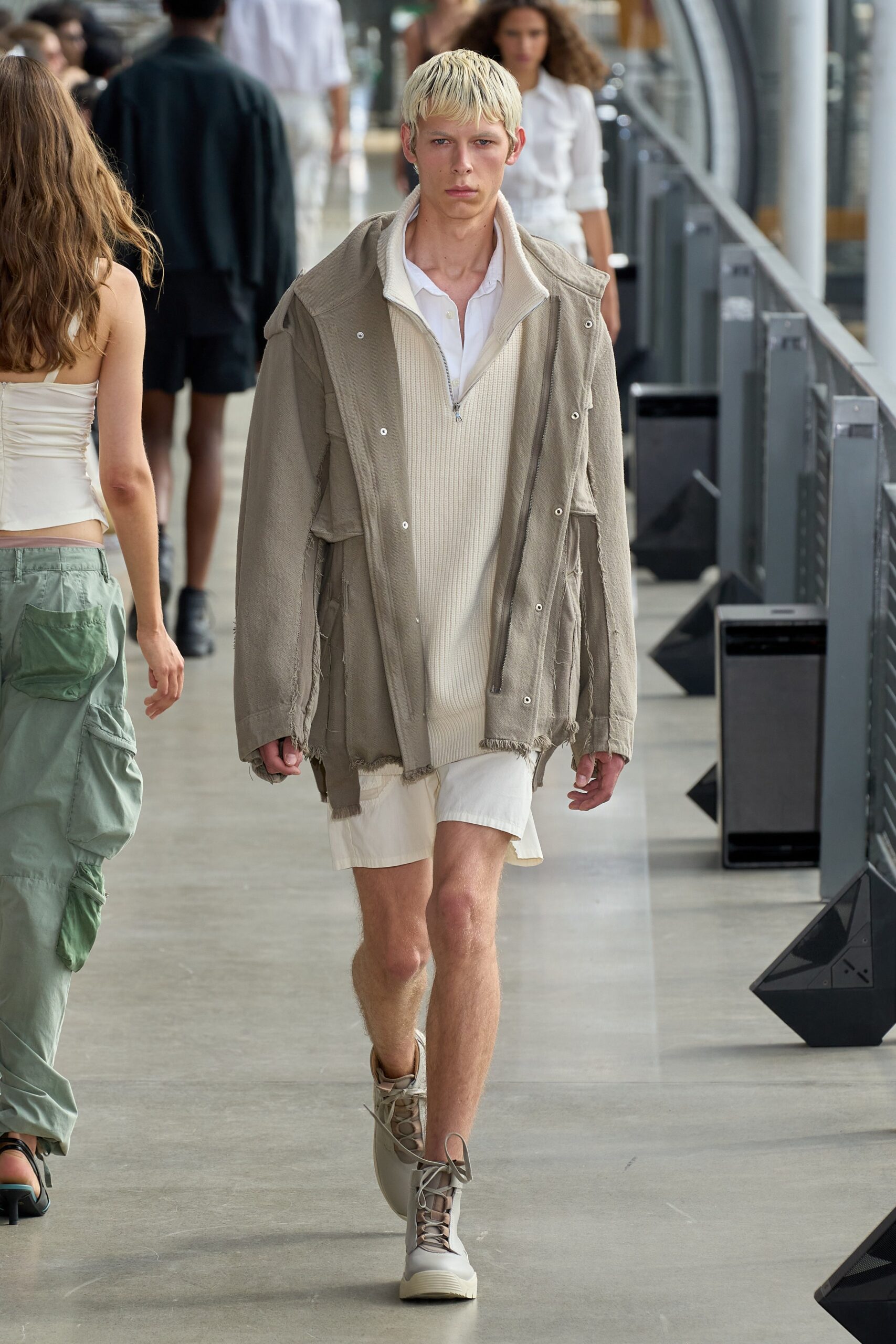 John Elliott S/S 23 Menswear Look 5