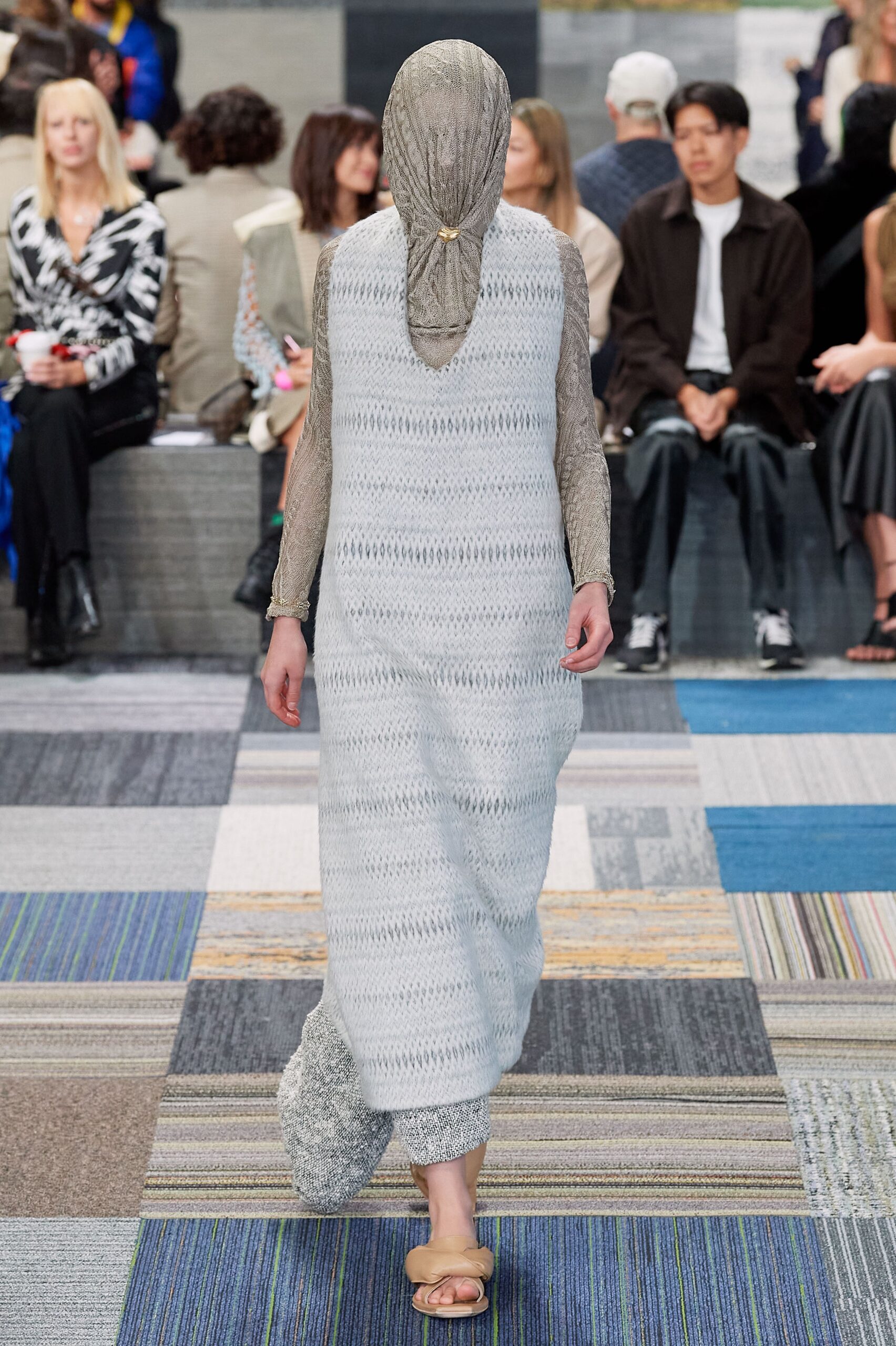 Jordan Dalah Australia Resort 22 Look 6