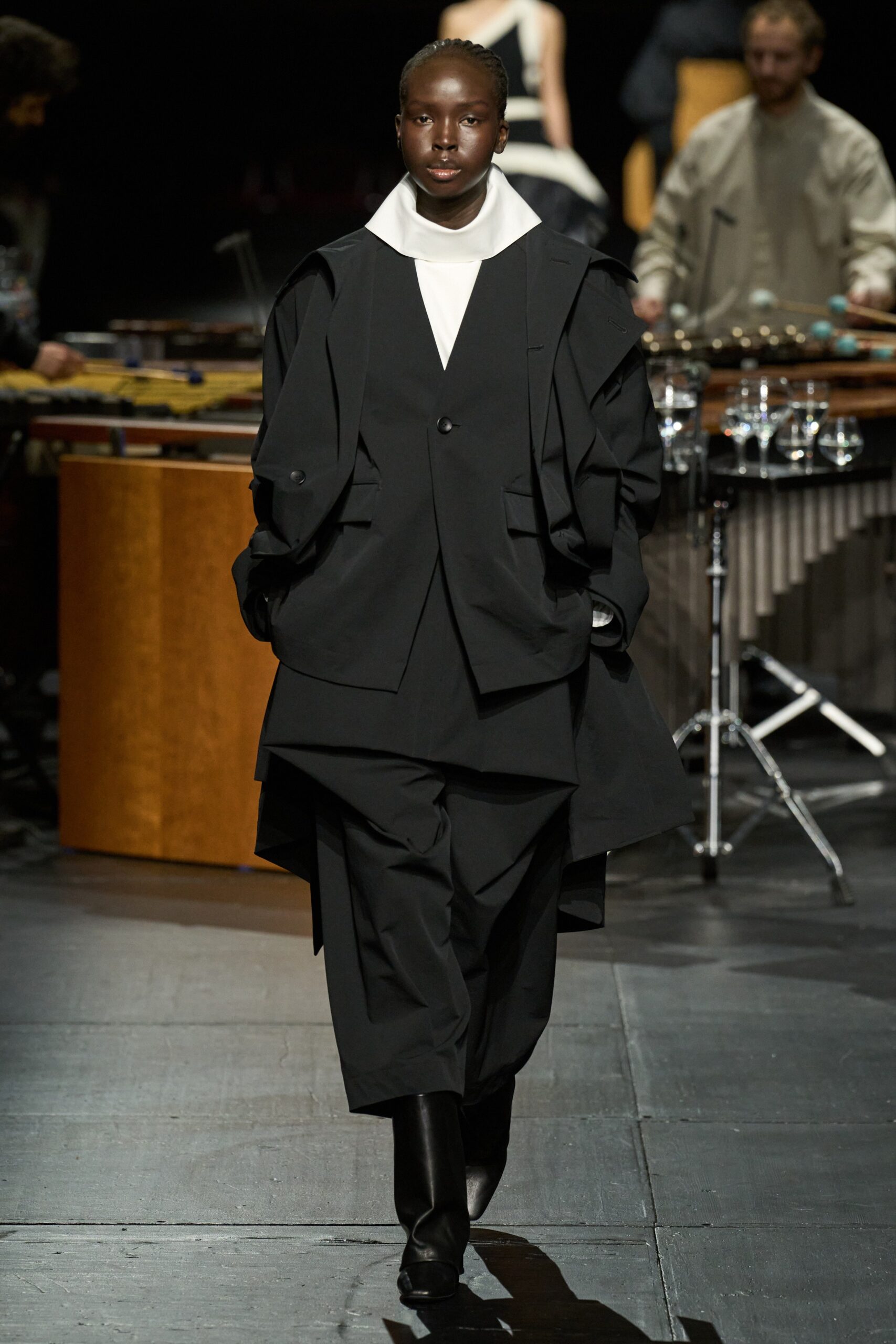 Issey Miyake F/W 23 Look 6