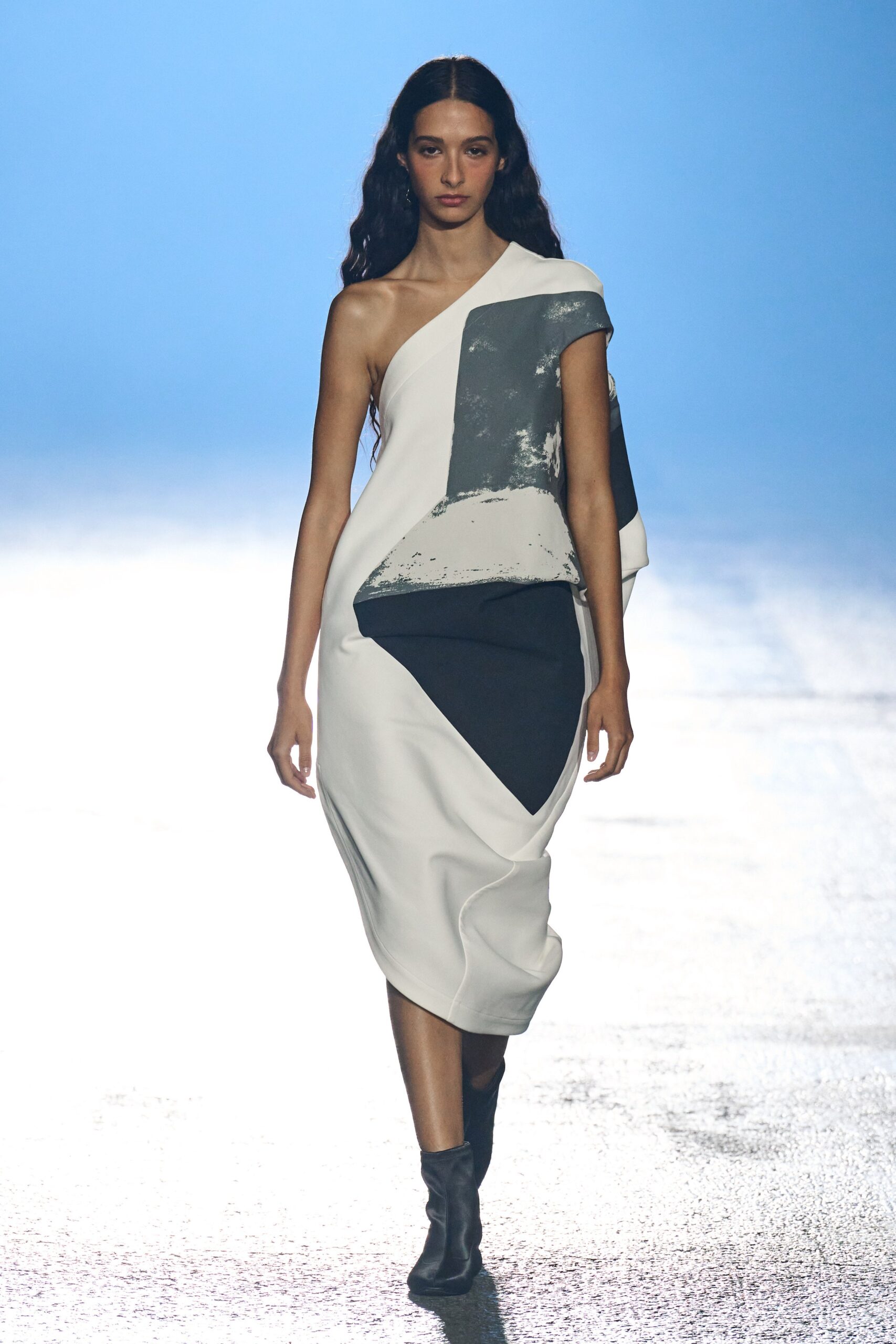Issey Miyake S/S 23 Look 6