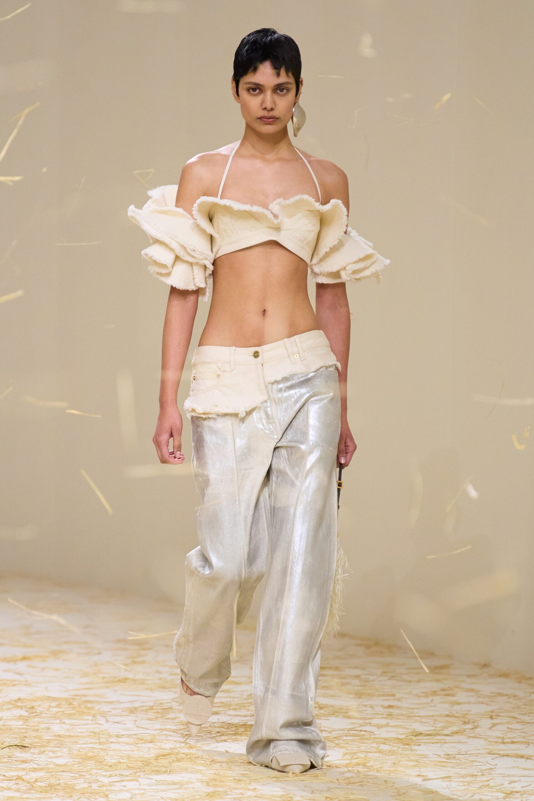 Jacquemus S/S 23 Look 6