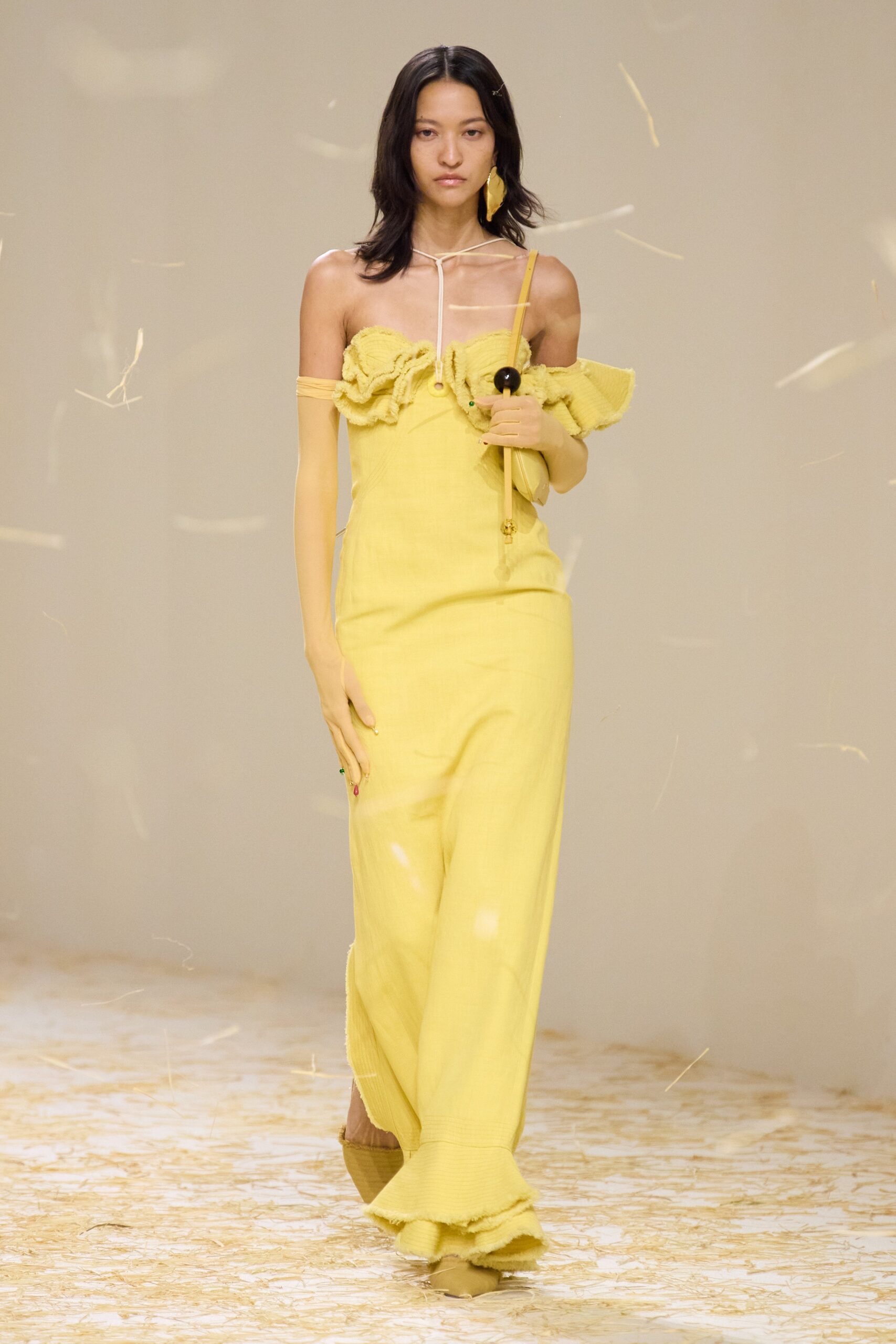 Jacquemus S/S 23 Look 7