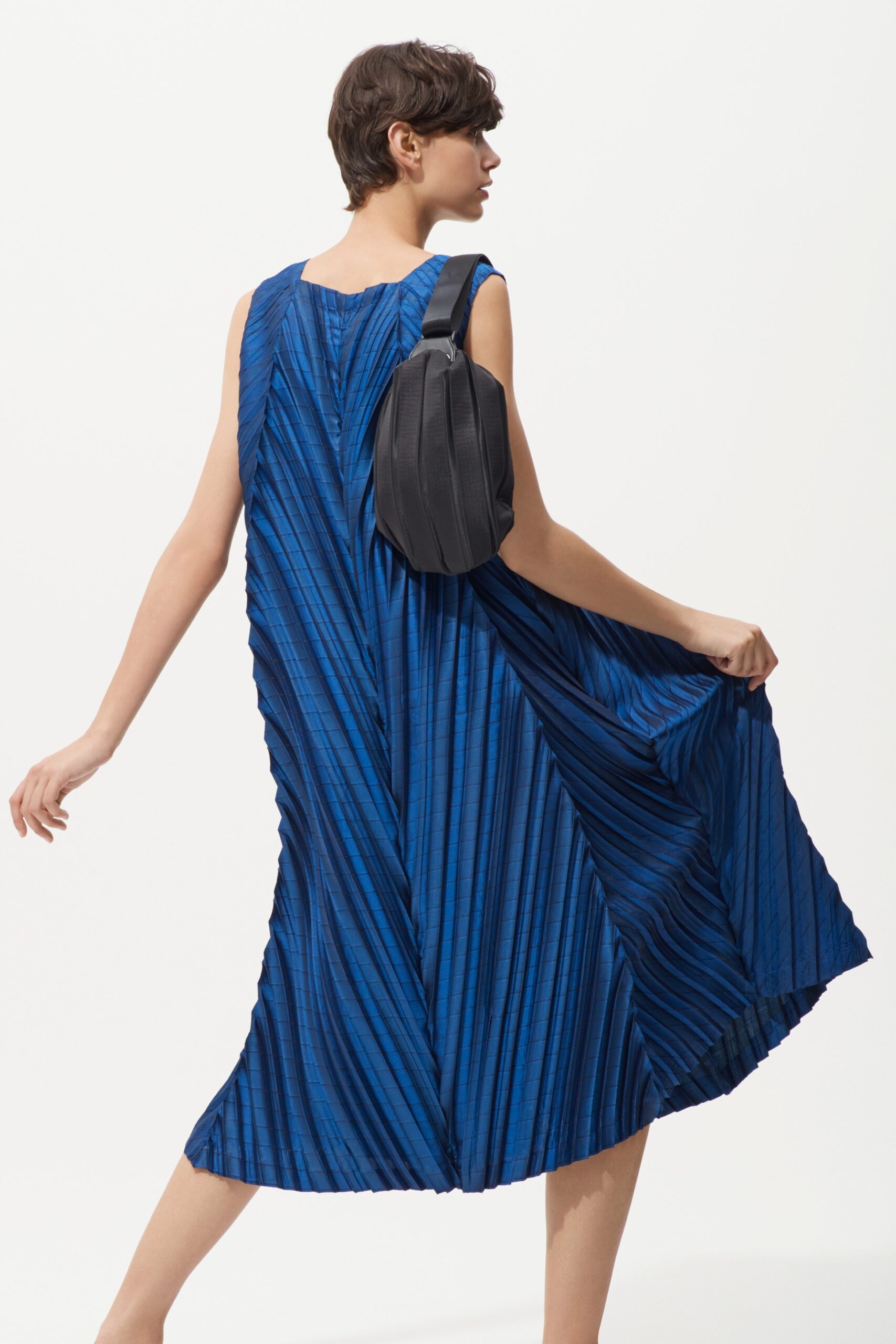 Issey Miyake Resort 19 Look 8