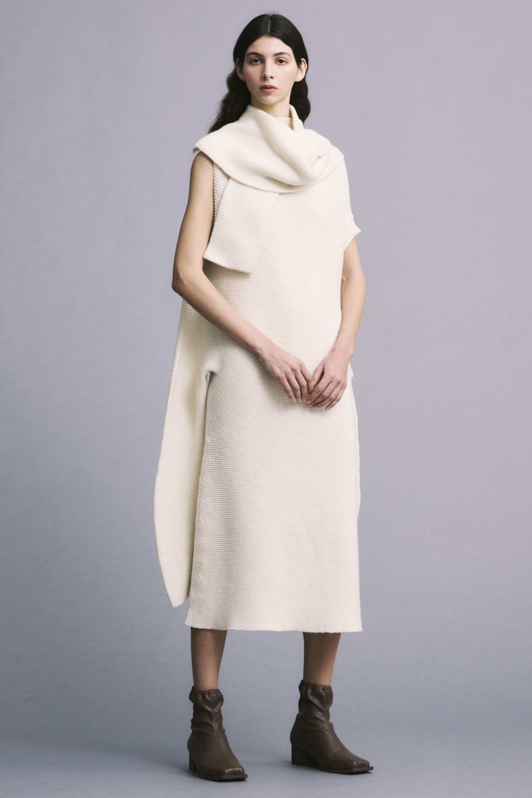 Issey Miyake F/W 22 Look 9