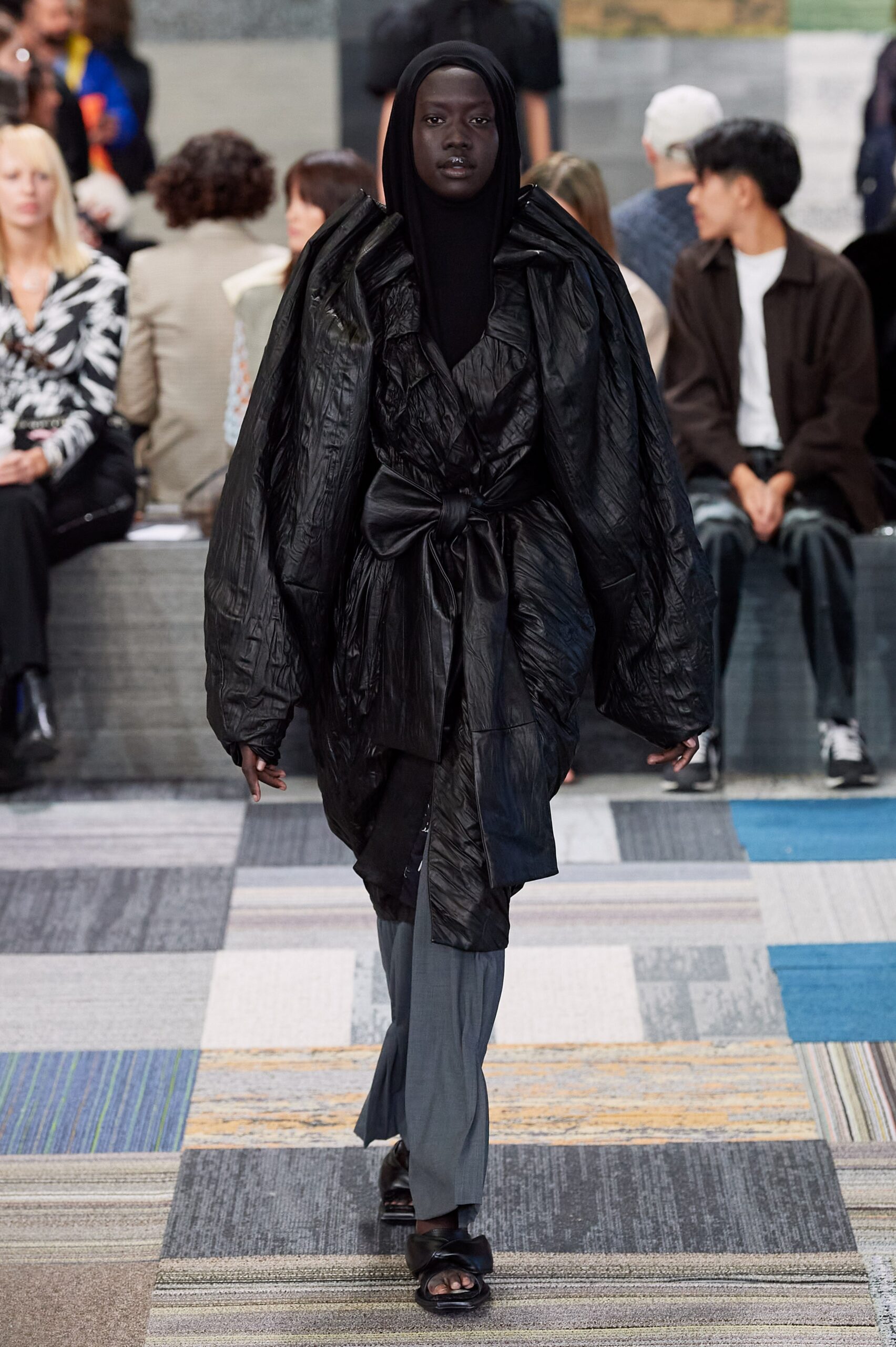 Jordan Dalah Australia Resort 22 Look 10