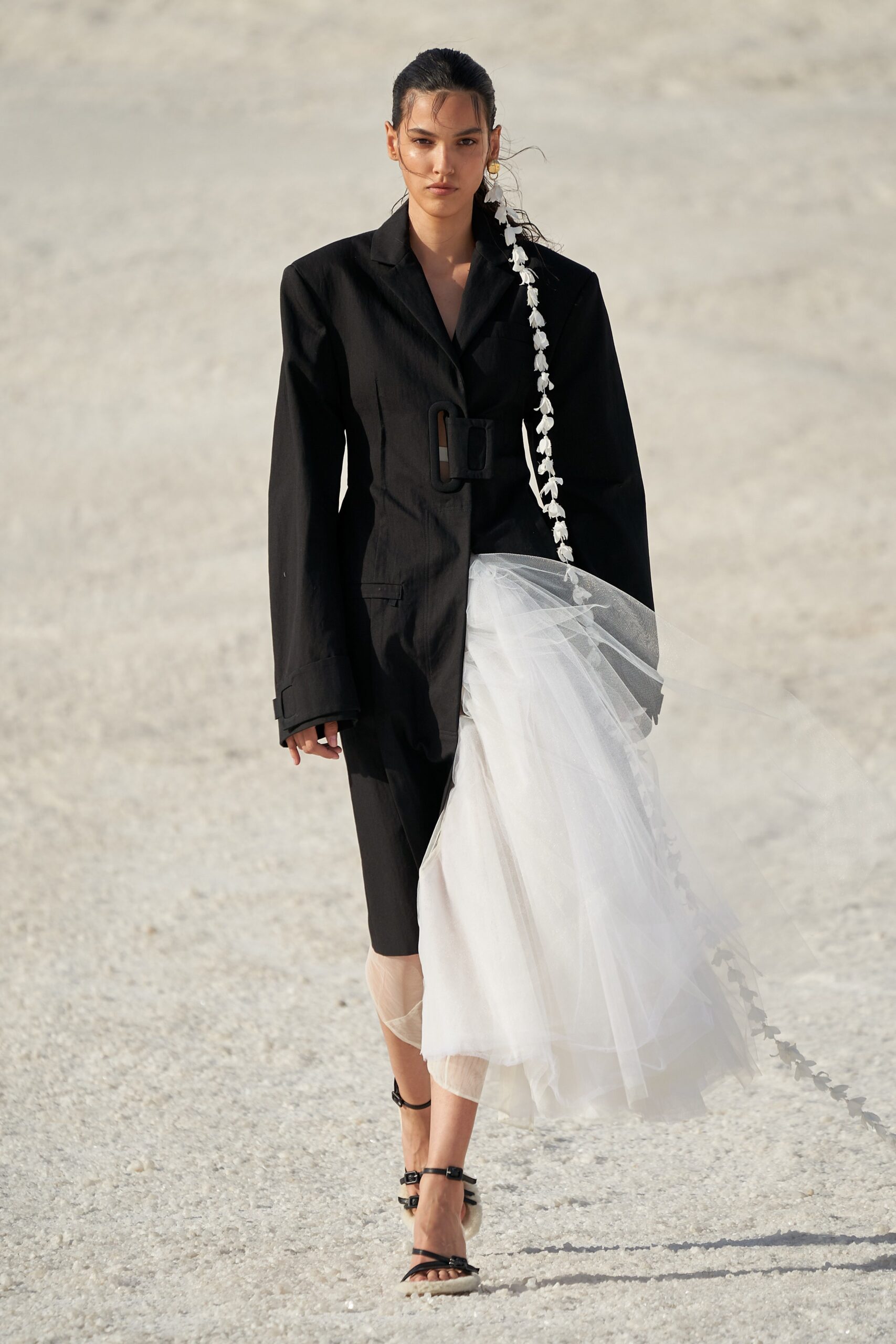 Jacquemus F/W 22 Look 9