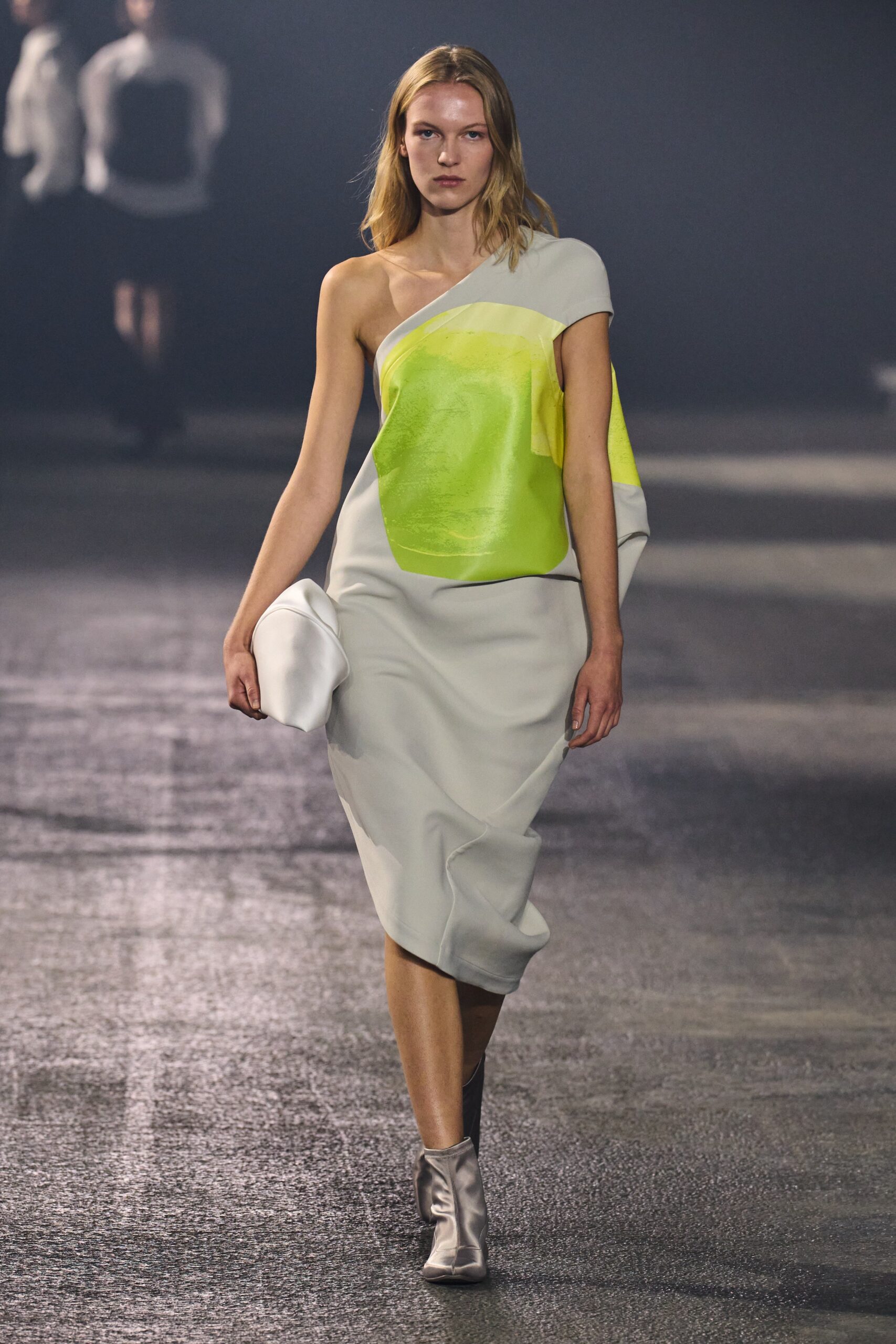 Issey Miyake S/S 23 Look 11