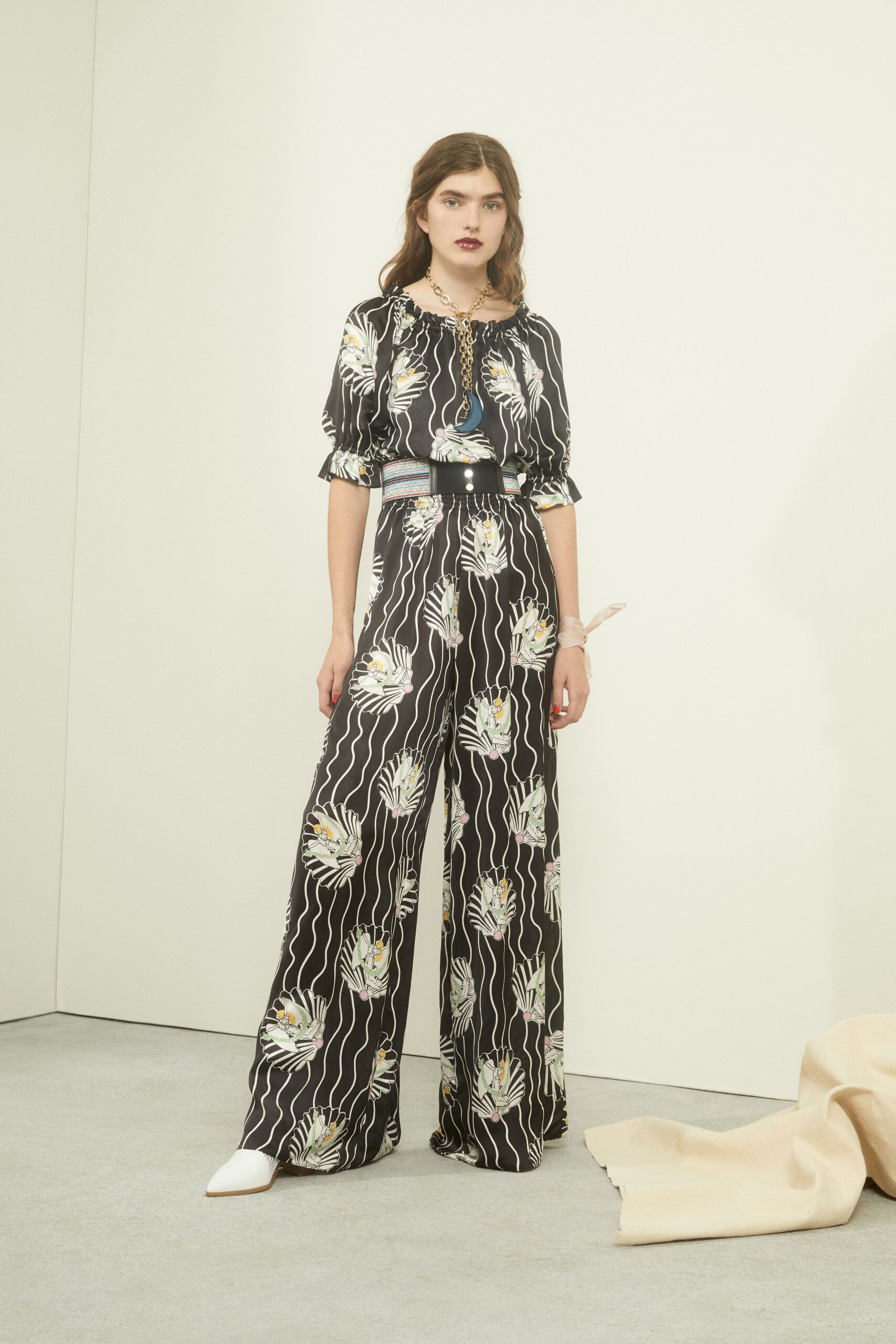 Jill Stuart Resort 19 Look 11