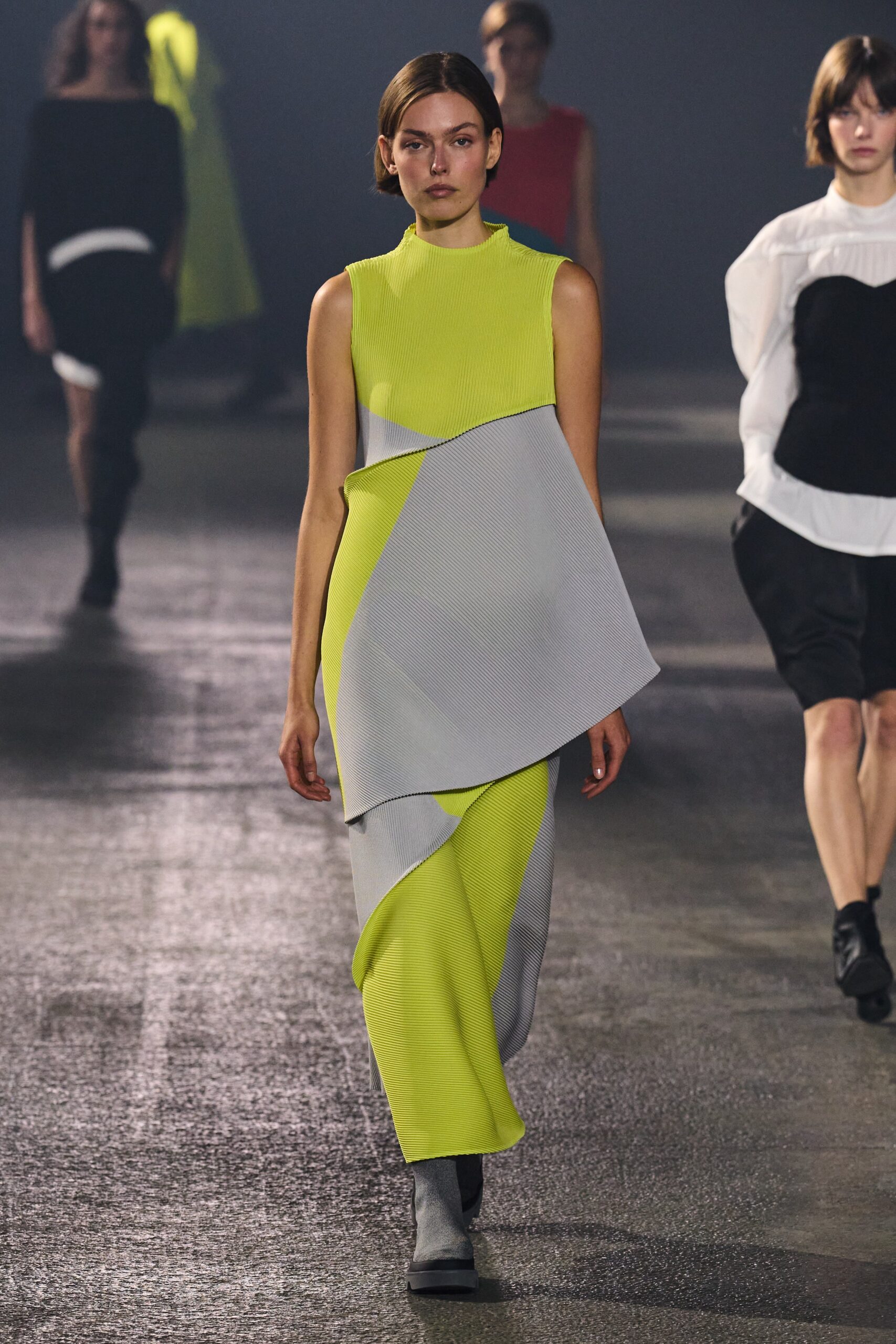 Issey Miyake S/S 23 Look 12