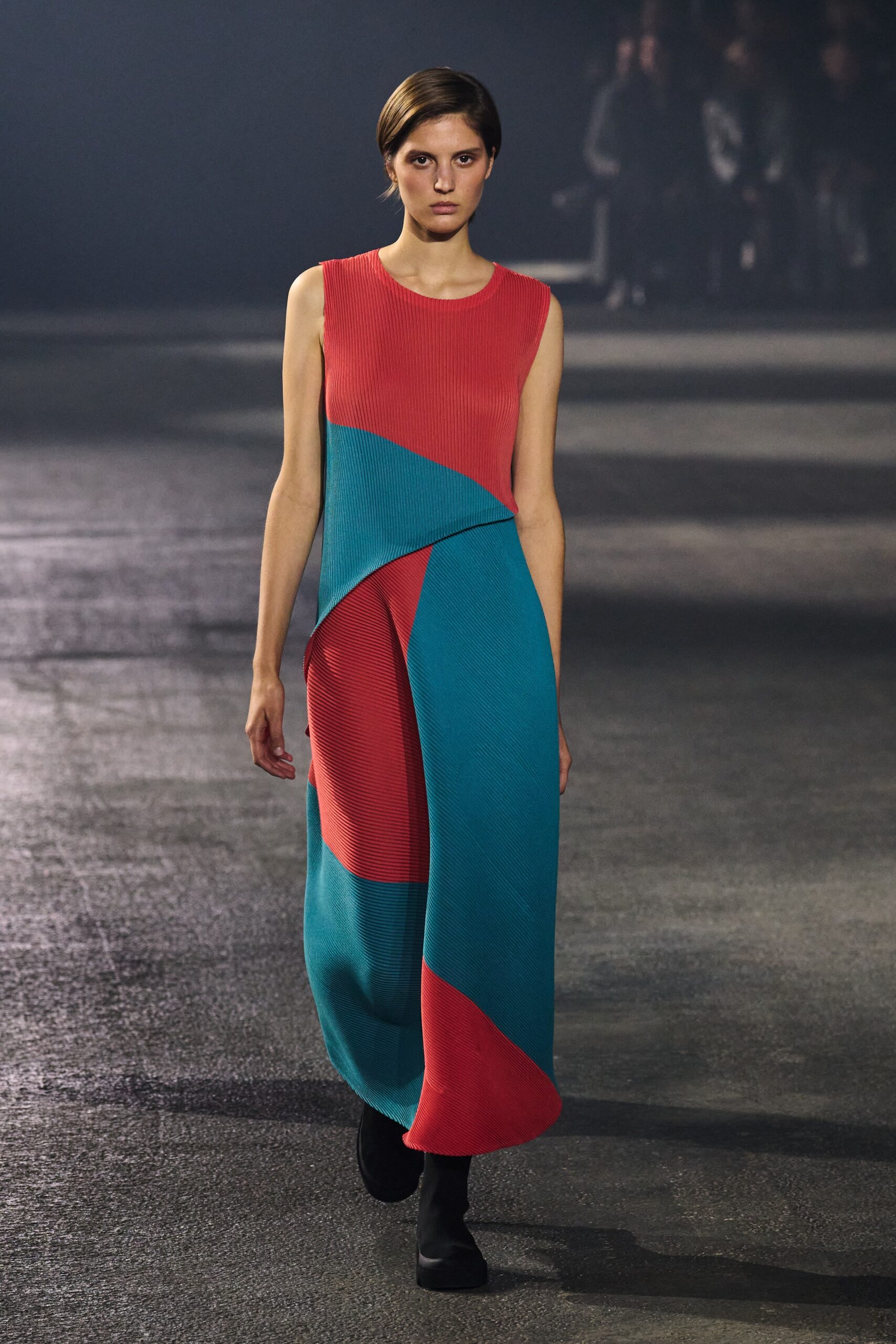Issey Miyake S/S 23 Look 13