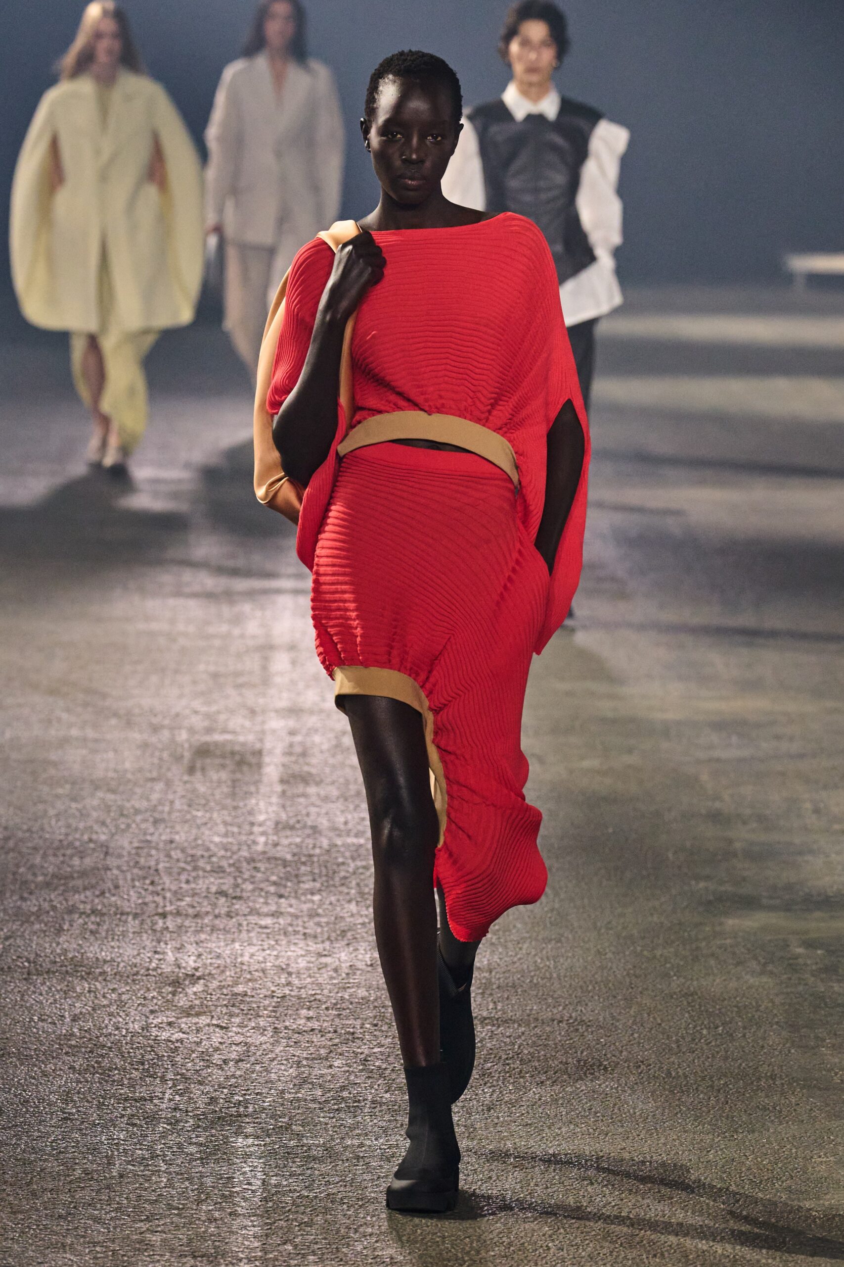 Issey Miyake S/S 23 Look 16