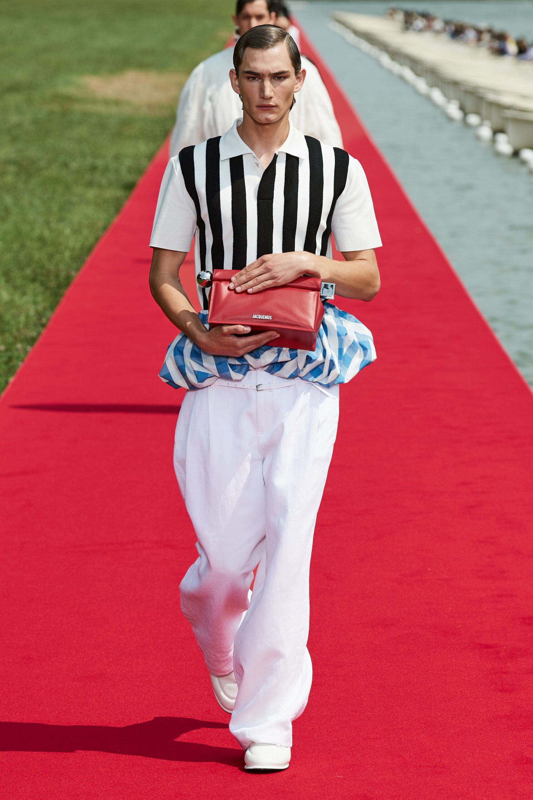 Jacquemus F/W 23 Look 16