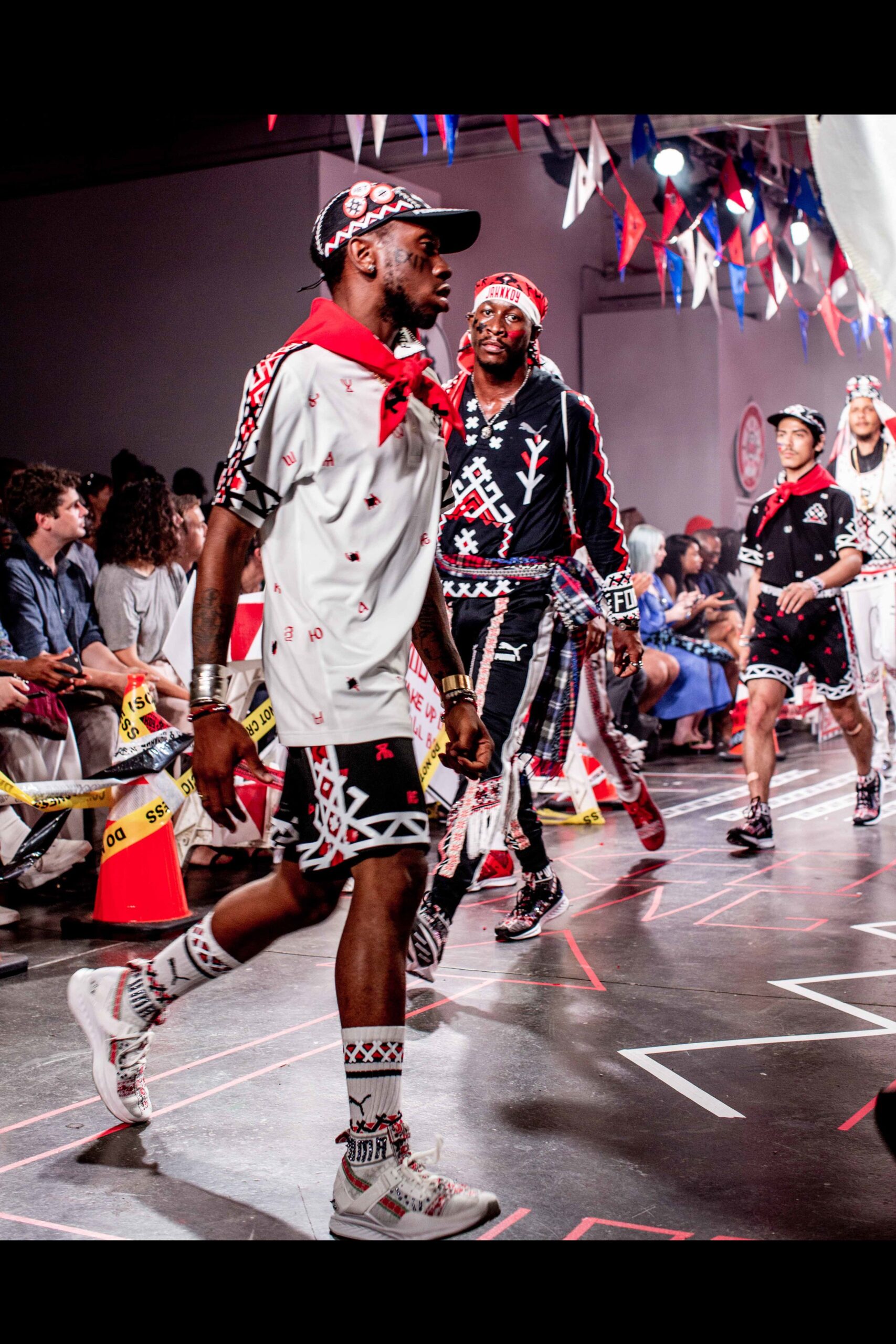 Jahnkoy S/S 19 Look 16